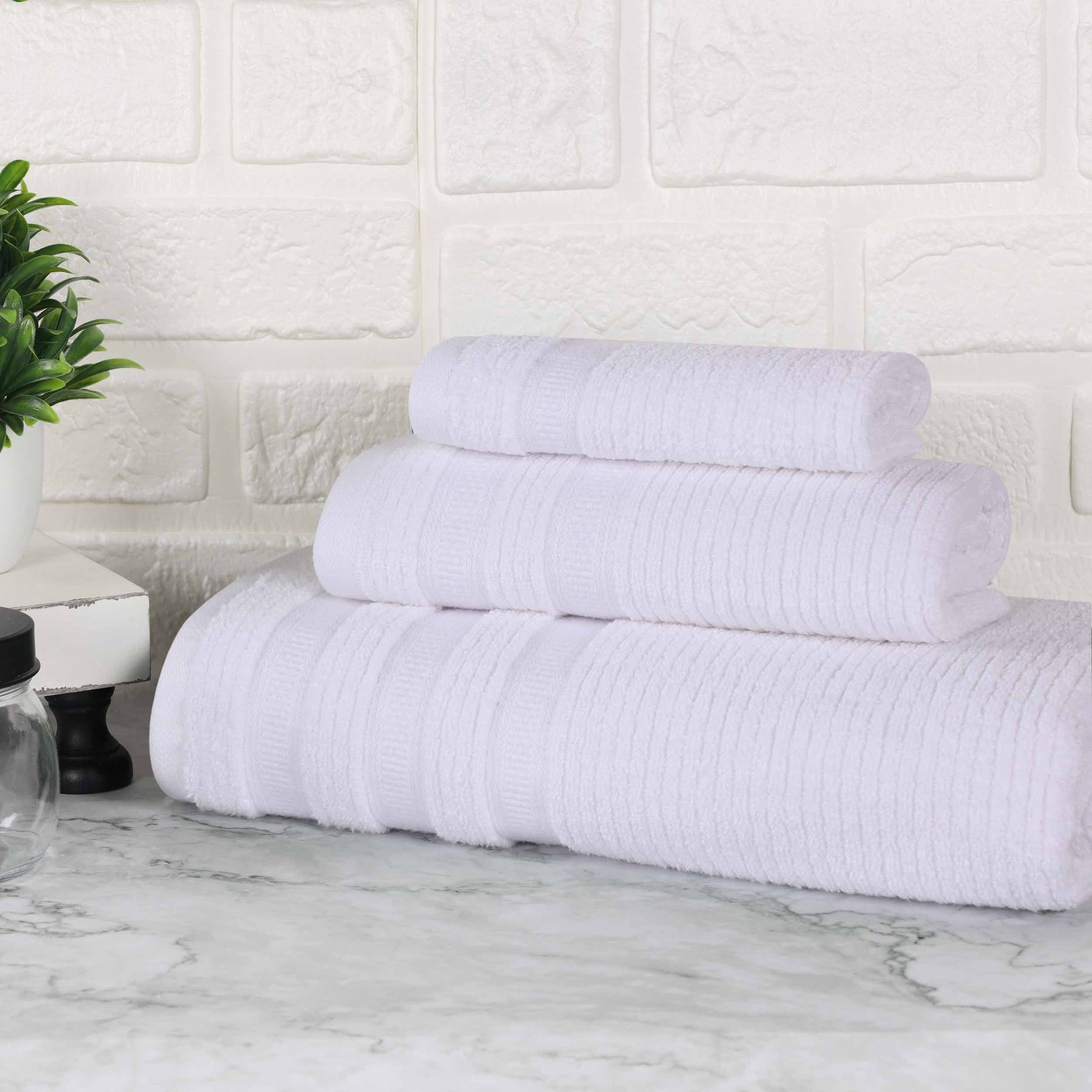 Brea Zero Twist Cotton Ribbed Geometric Border 3 Piece Towel Set