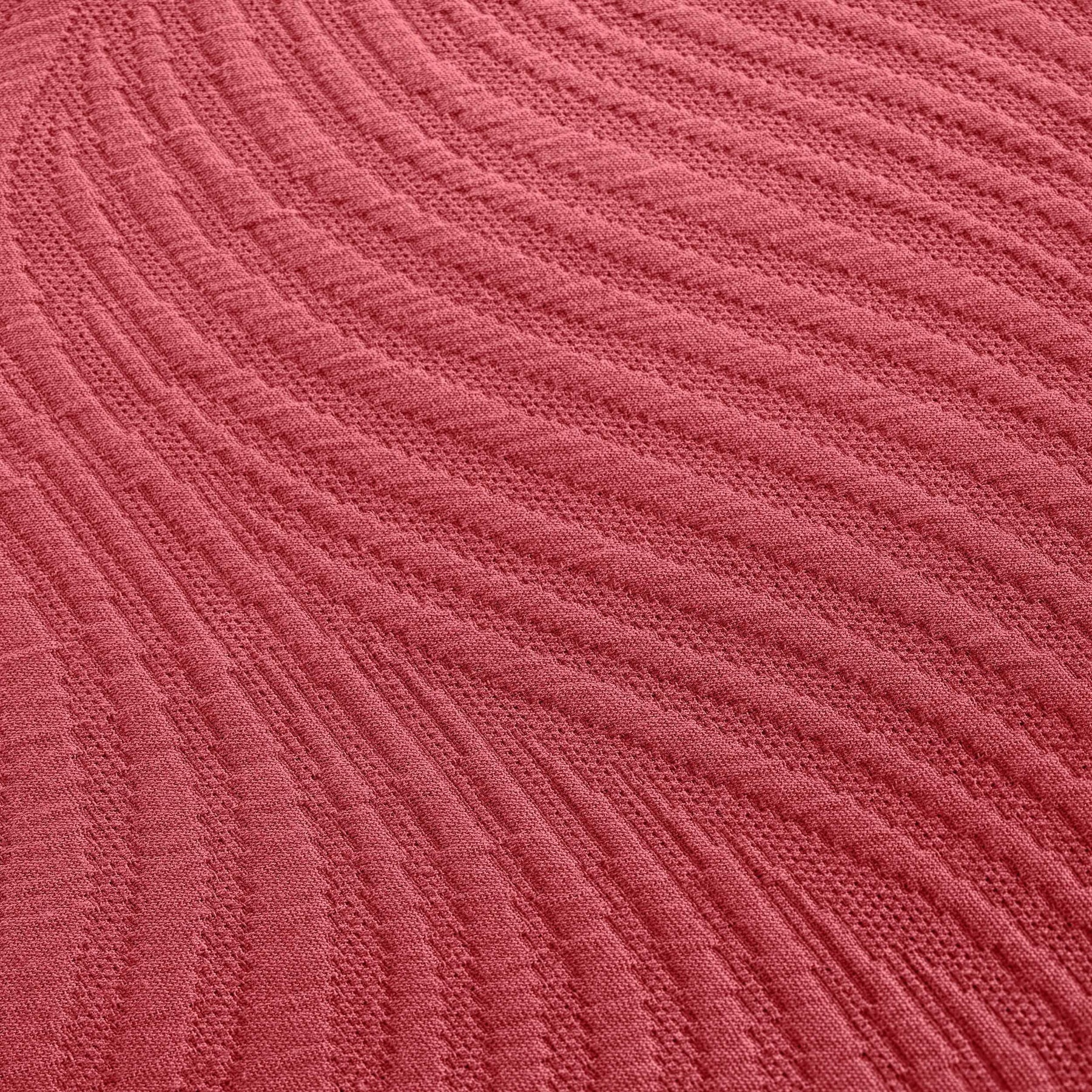 Cascade Cotton Jacquard Matelassé 3-Piece Bedspread Set