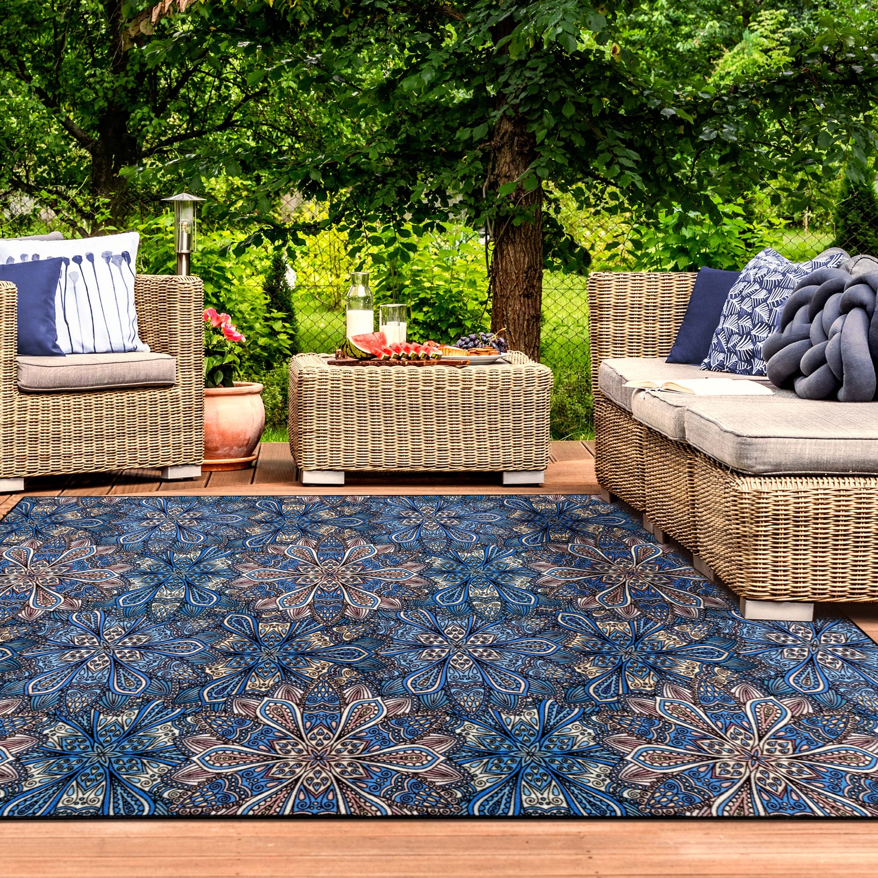 Cassidy Floral Bohemian Non-Slip Indoor Outdoor Area Rug