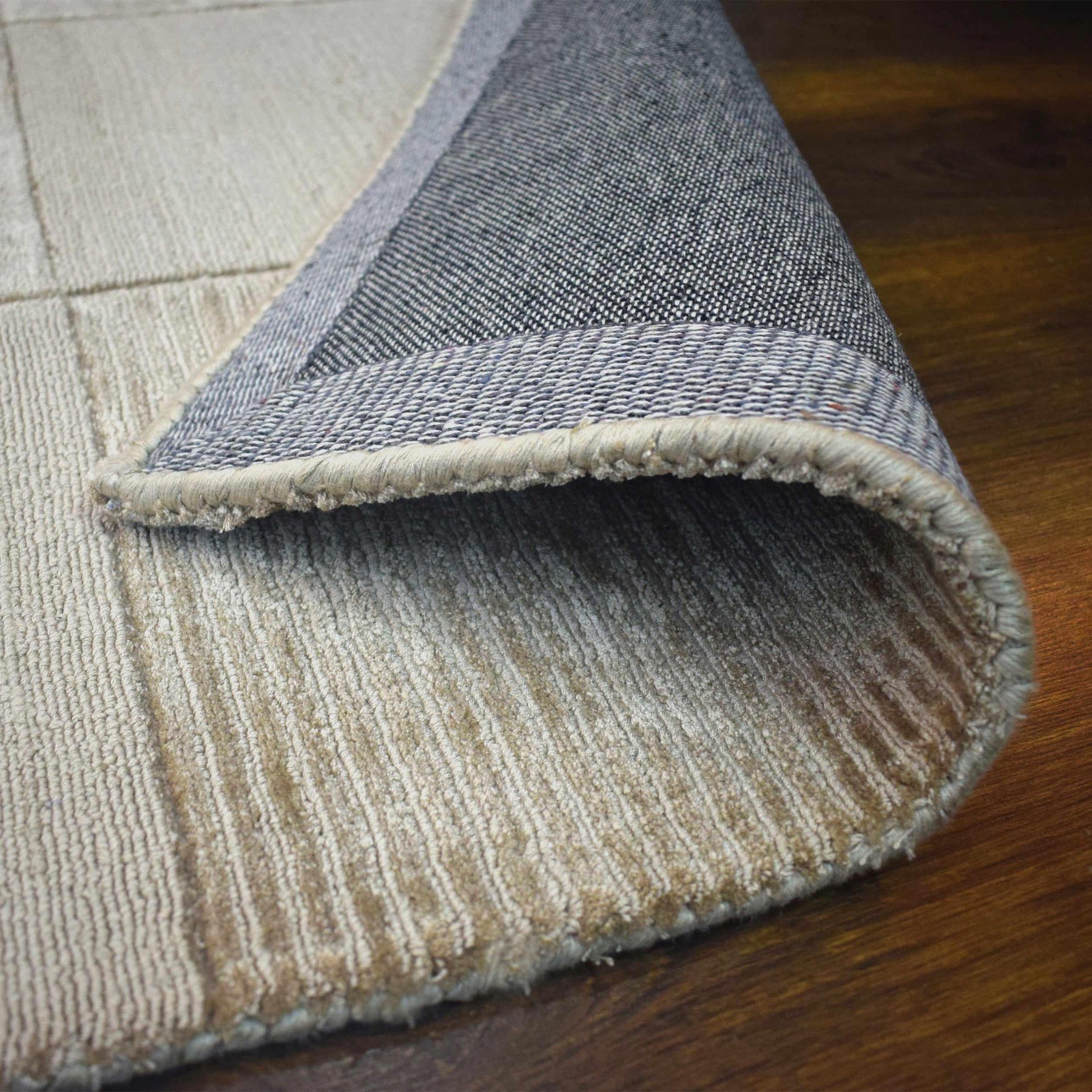 Checkered Viscose Handwoven Area Rug