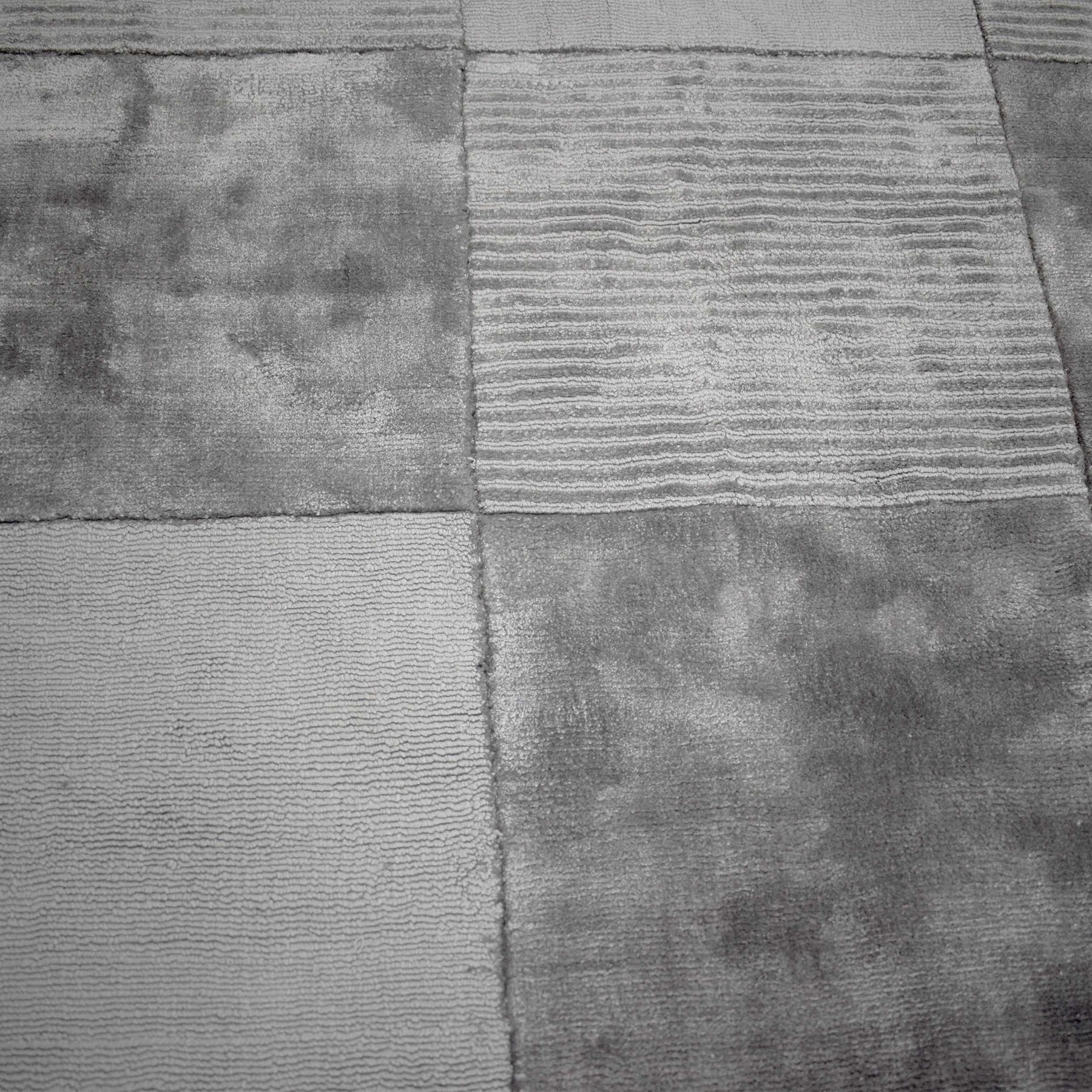 Checkered Viscose Handwoven Area Rug