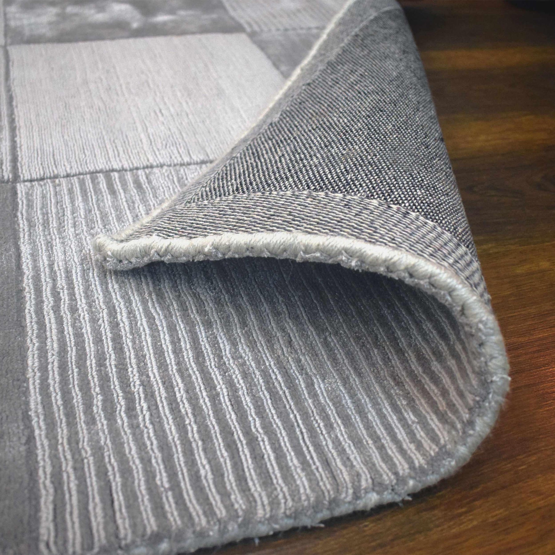 Checkered Viscose Handwoven Area Rug