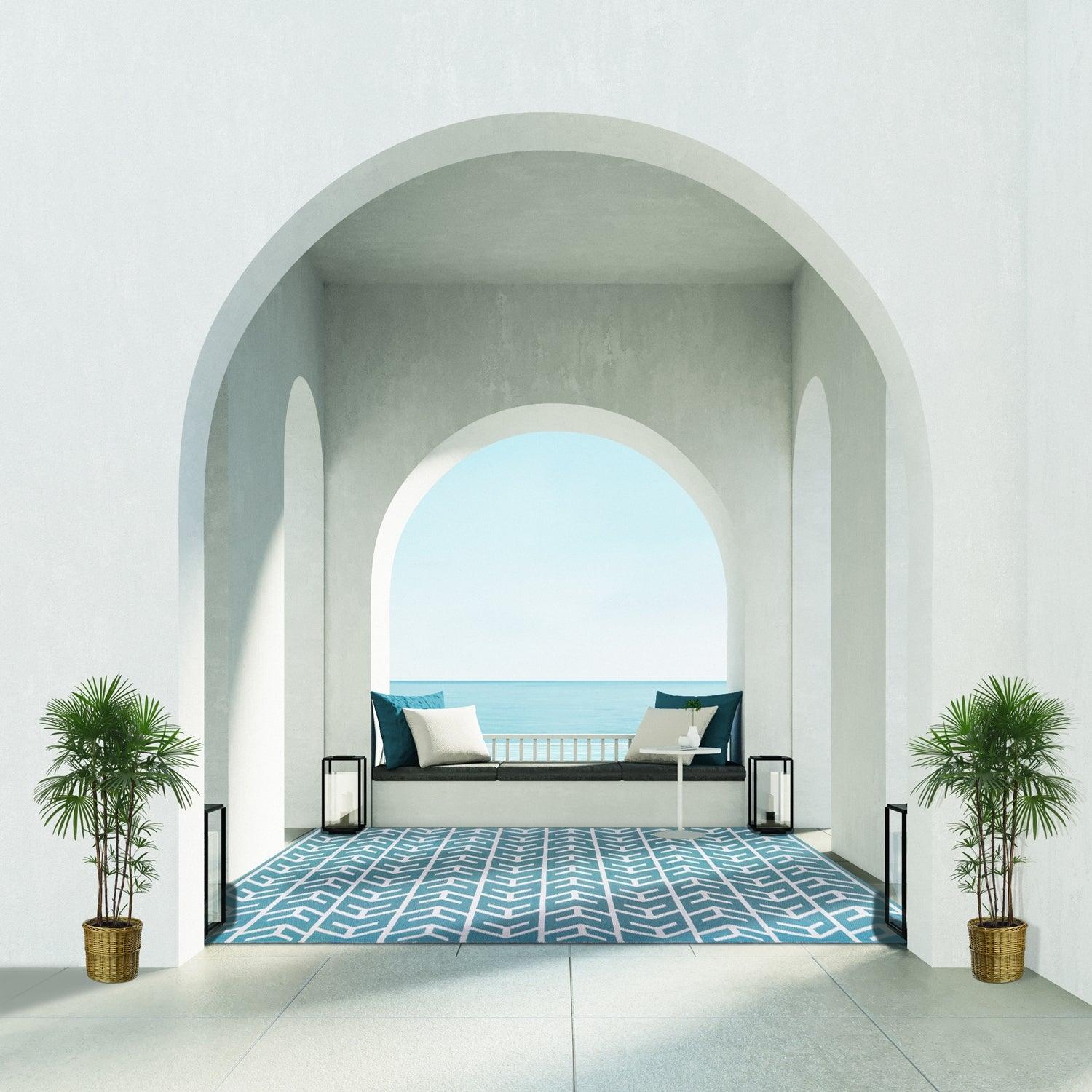 Contemporary Geometric Arrow Pattern Indoor/ Outdoor Area Rug