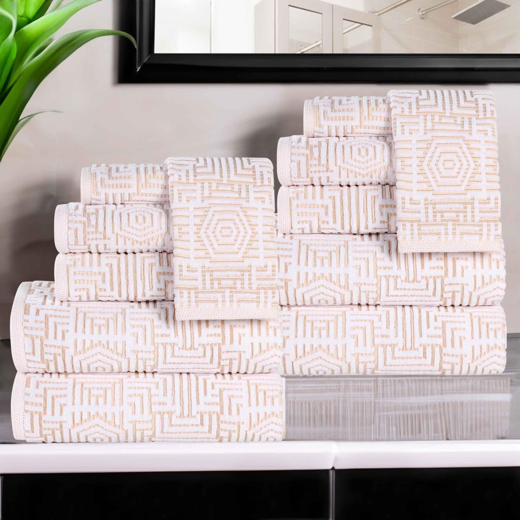 Cotton Modern Geometric Jacquard Plush Absorbent 12 Piece Towel Set