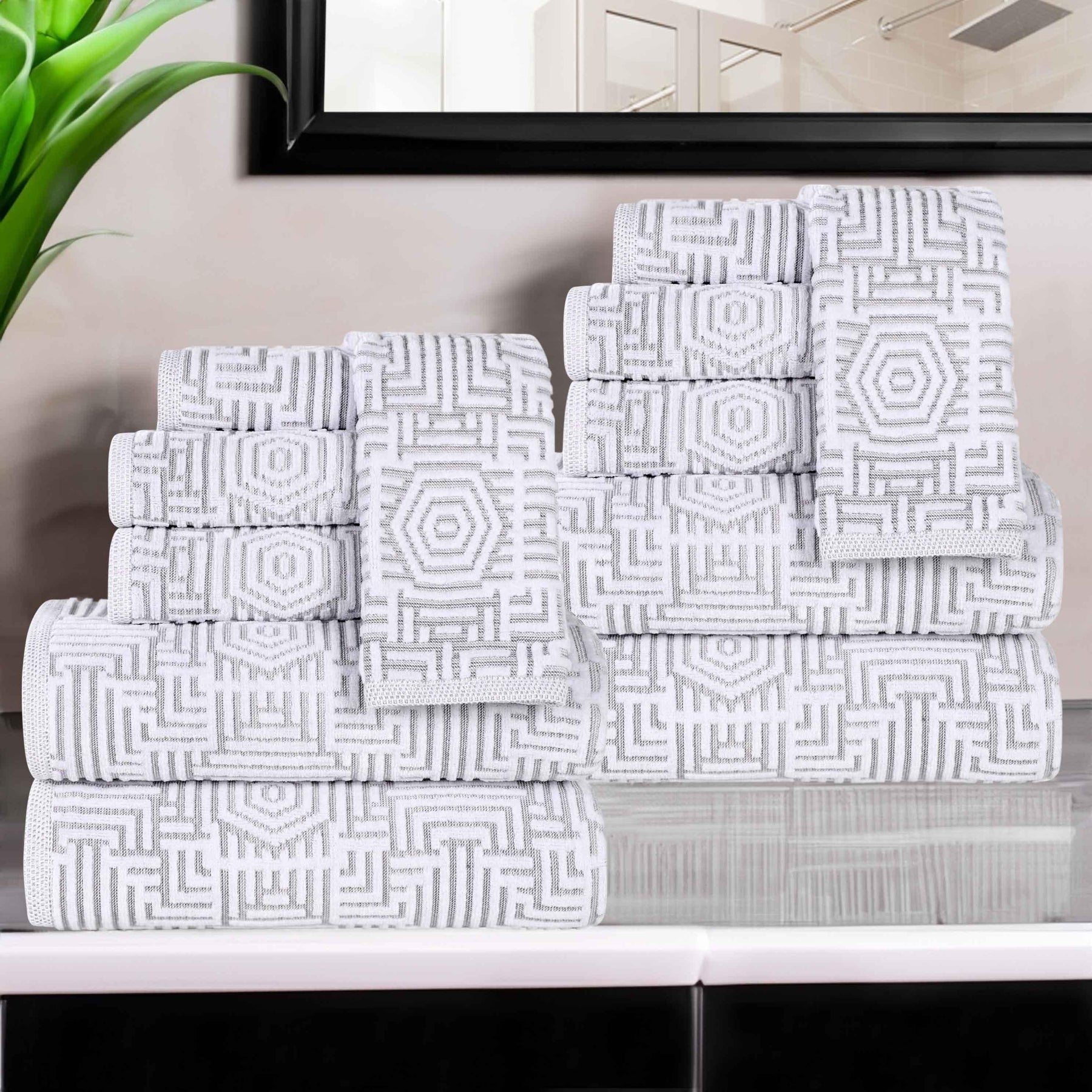 Cotton Modern Geometric Jacquard Plush Absorbent 12 Piece Towel Set