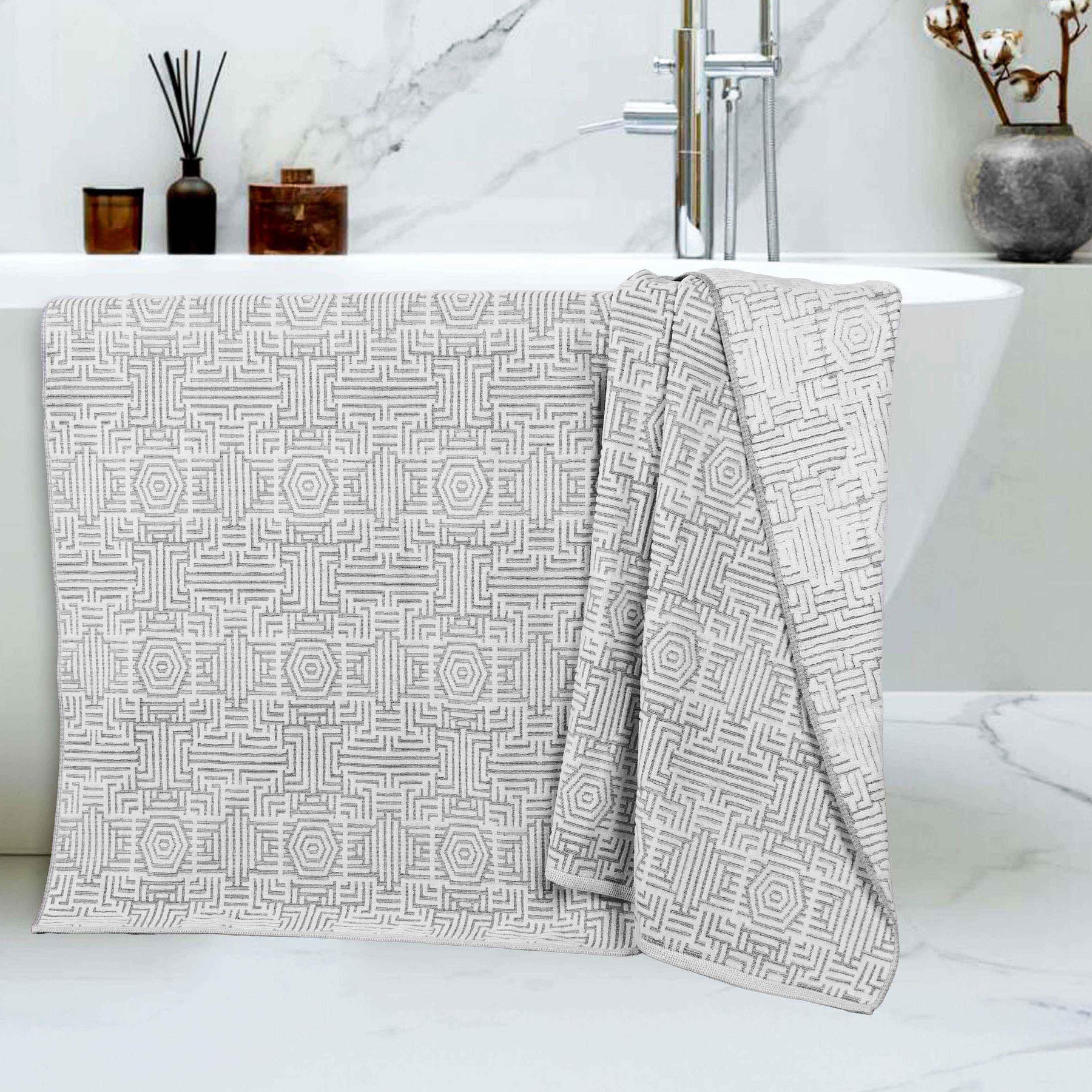Cotton Modern Geometric Jacquard Plush Bath Sheet Set of 2