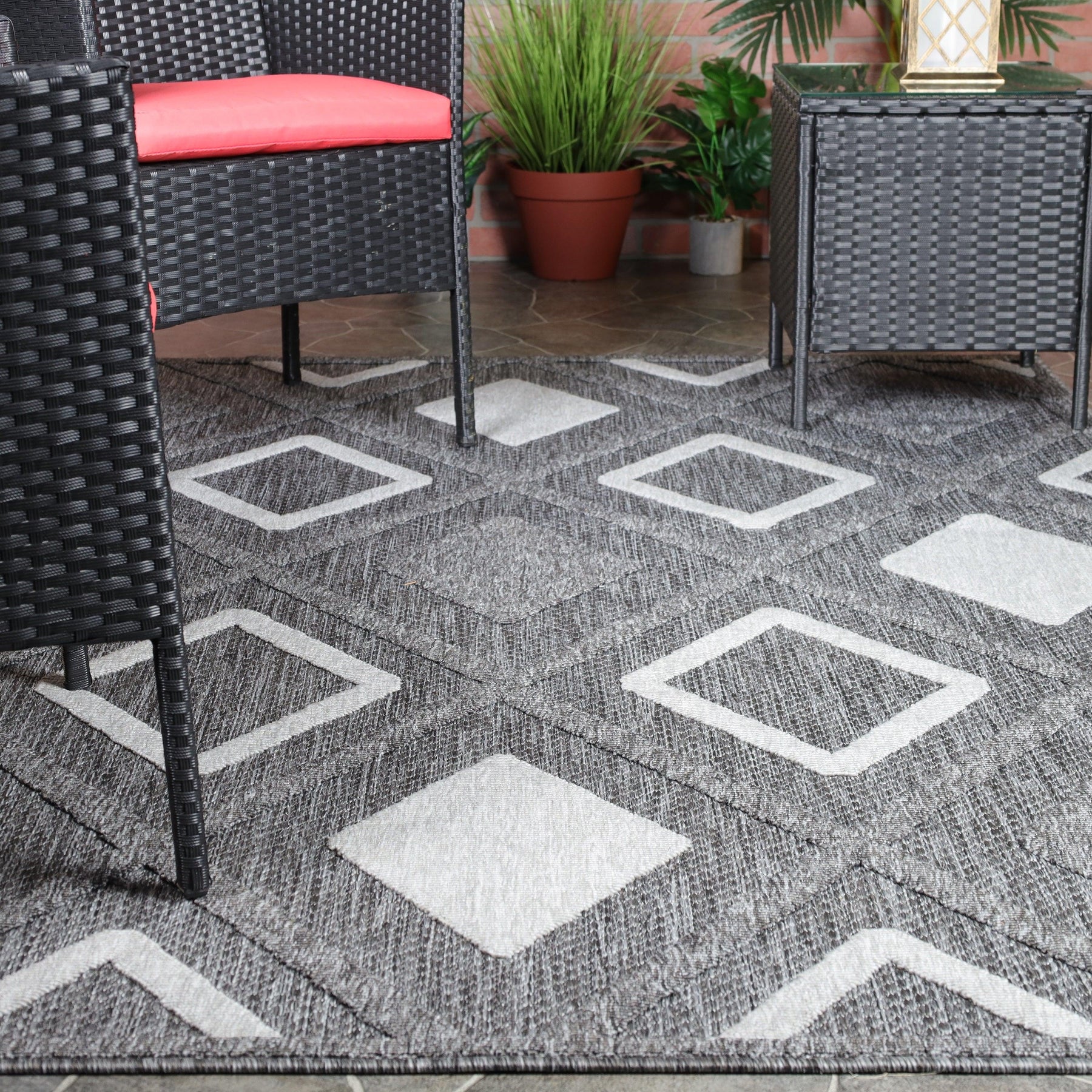 Daelyn Diamond Lattice Area Rug Modern Indoor Outdoor Rugs