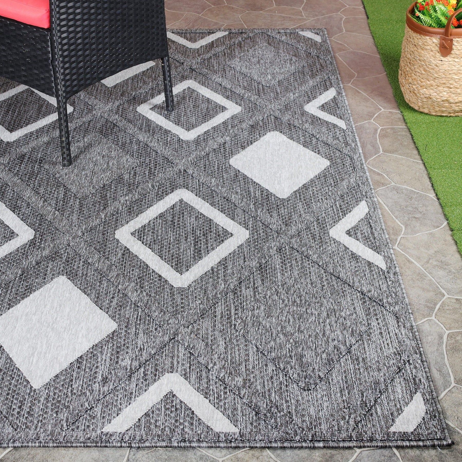 Daelyn Diamond Lattice Area Rug Modern Indoor Outdoor Rugs