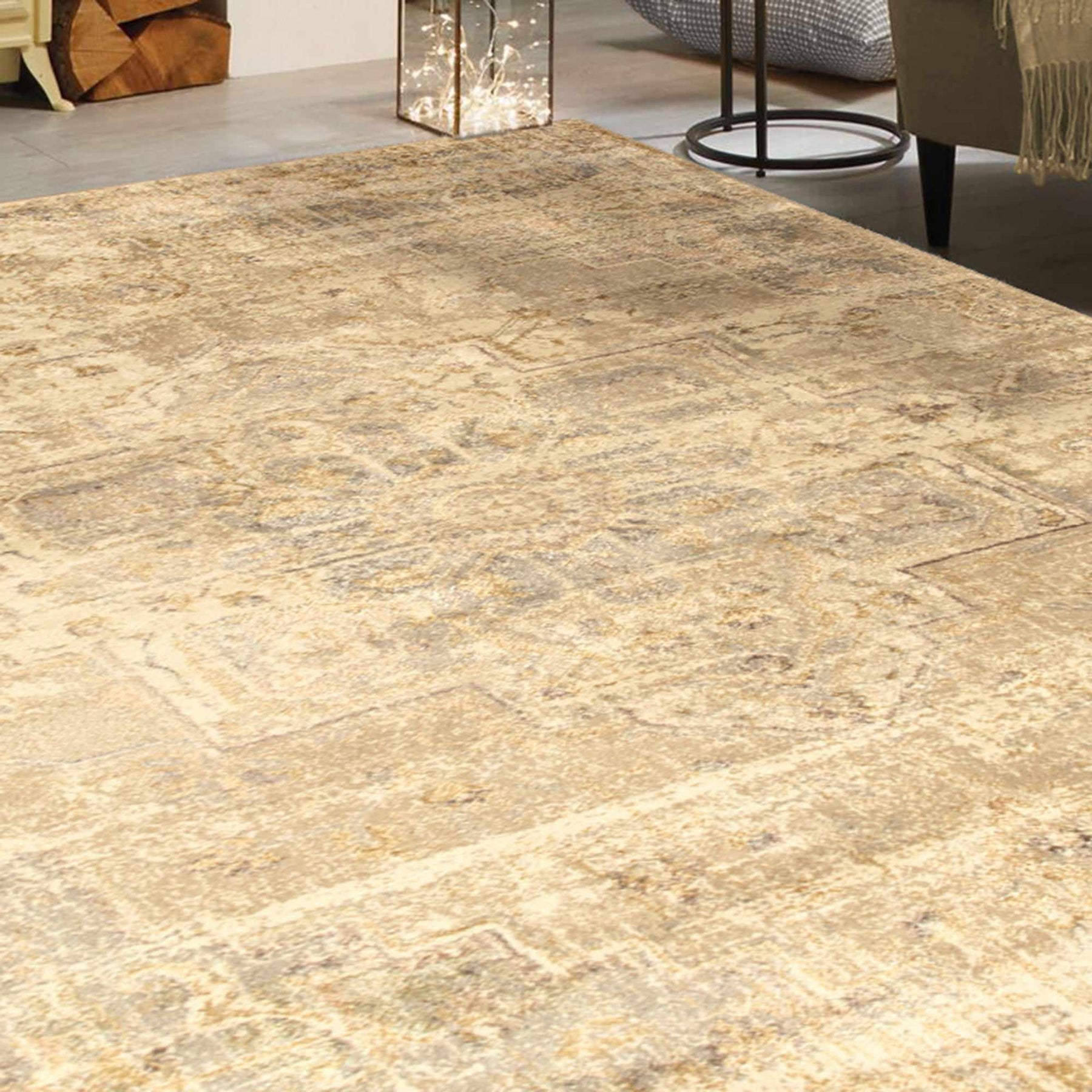 Duard Heavily Distressed Geometric Medallion Area Rug