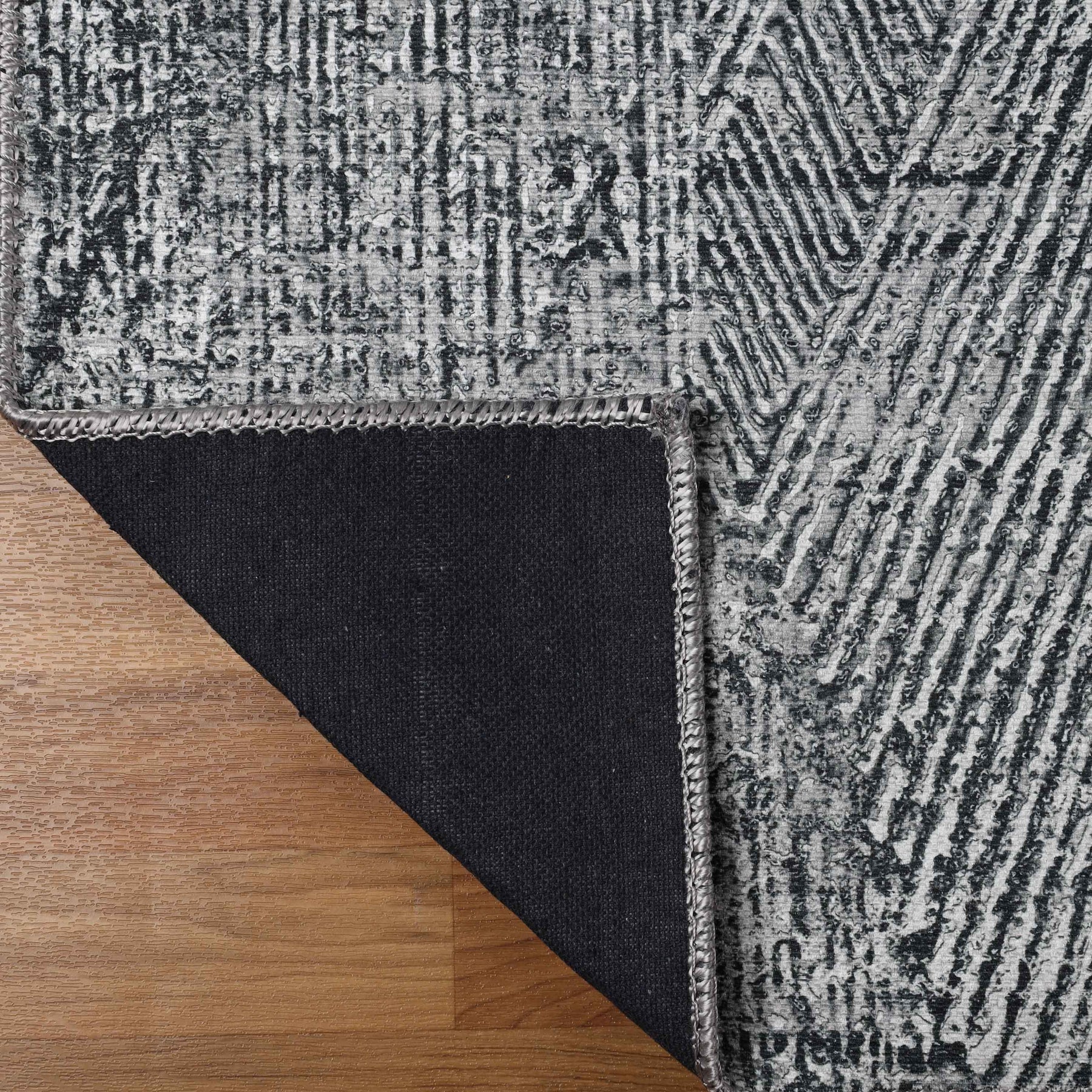Elio Modern Geometric Indoor Area Rug or Runner Rug