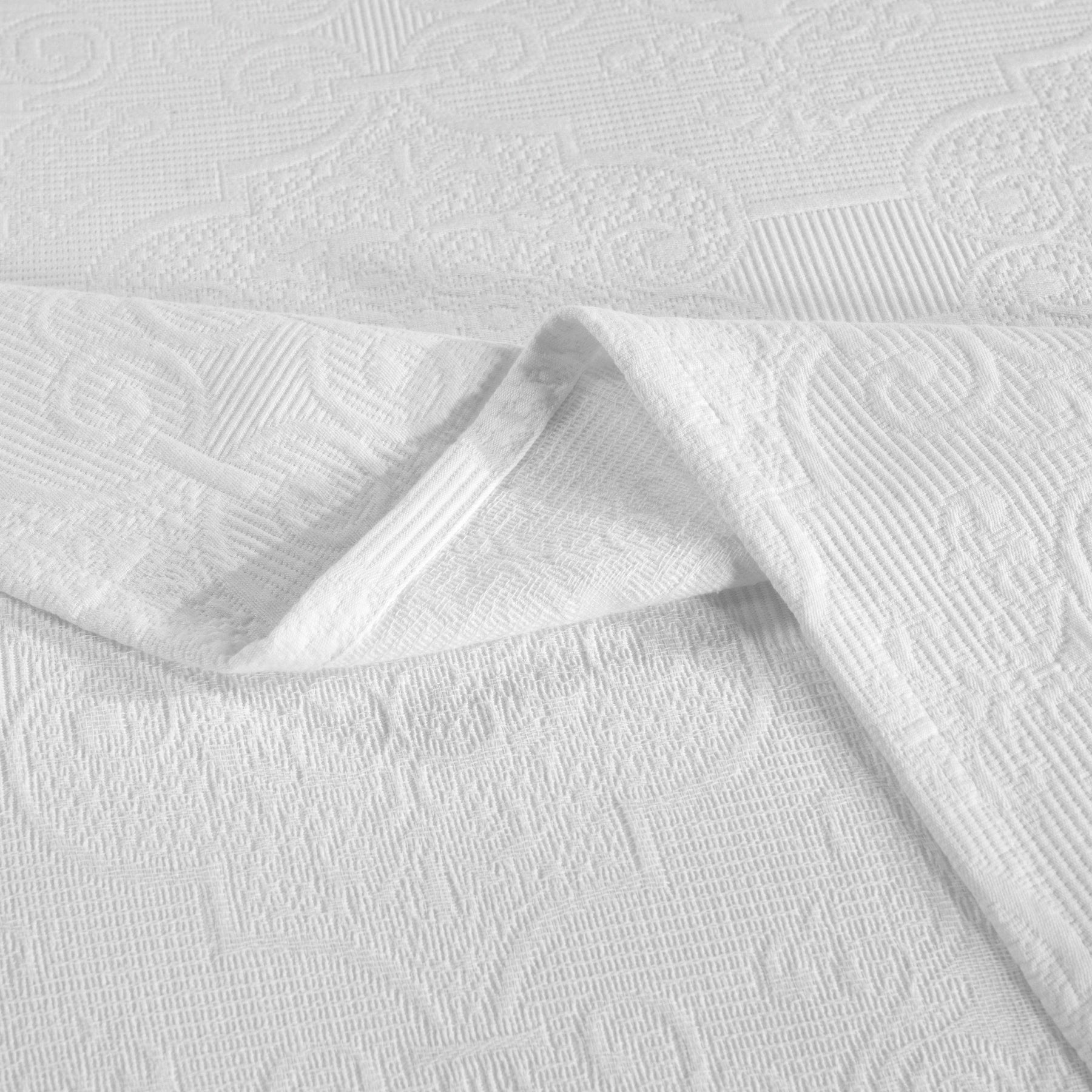 Florin Cotton Matelasse Weave Jacquard Scroll Medallion Bedspread Set
