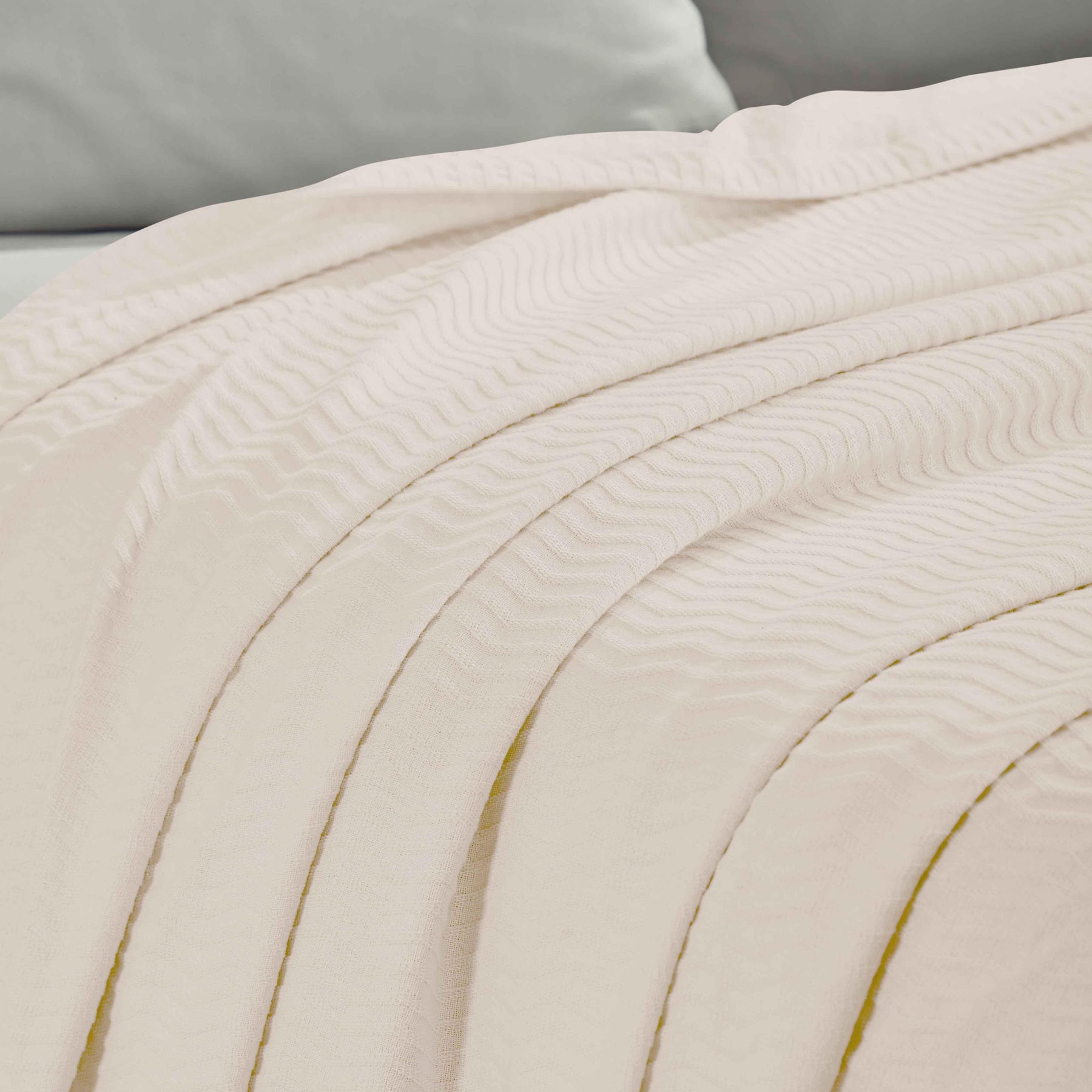 Jena Cotton Textured Chevron Lightweight Woven Blanket