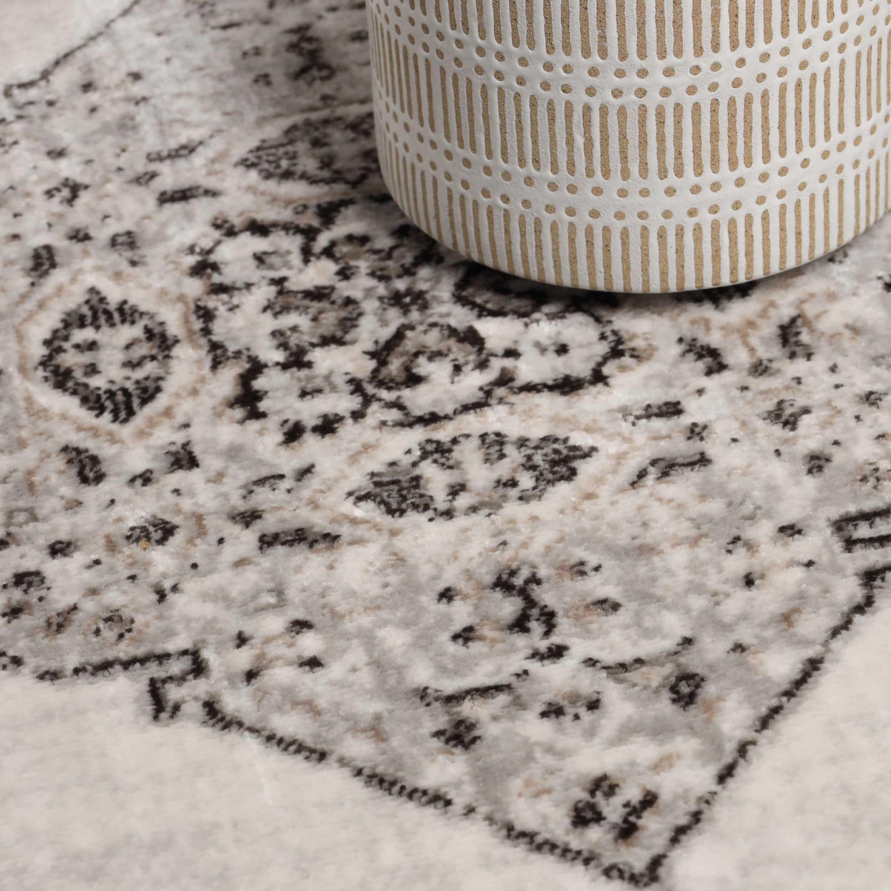 Kailani Modern Farmhouse Medallion Indoor Area Rug or Runner