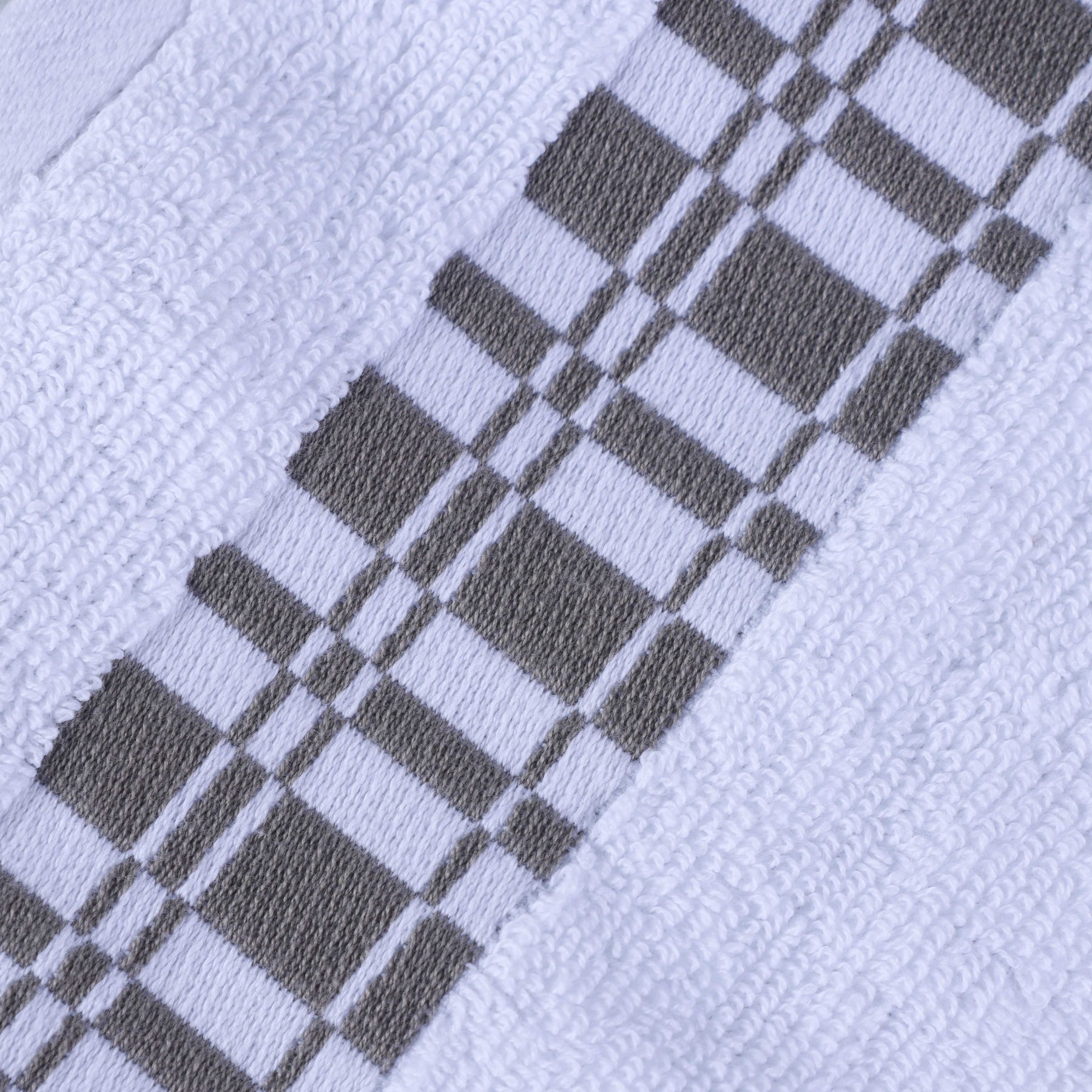 Larissa Cotton Geometric Border Bath Towel Set of 4