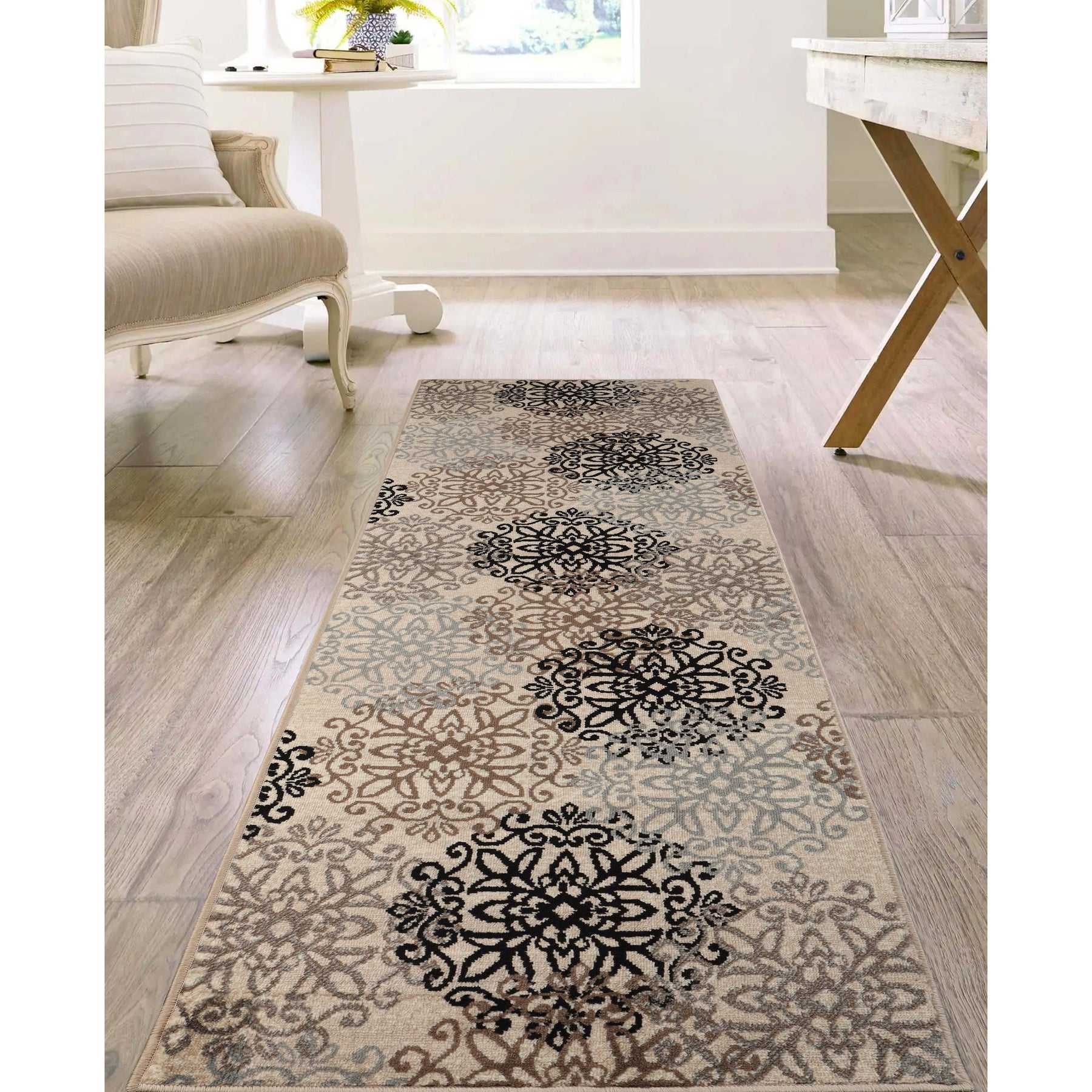 Leigh Non-Slip Modern Floral Medallion Indoor Washable Area Rug