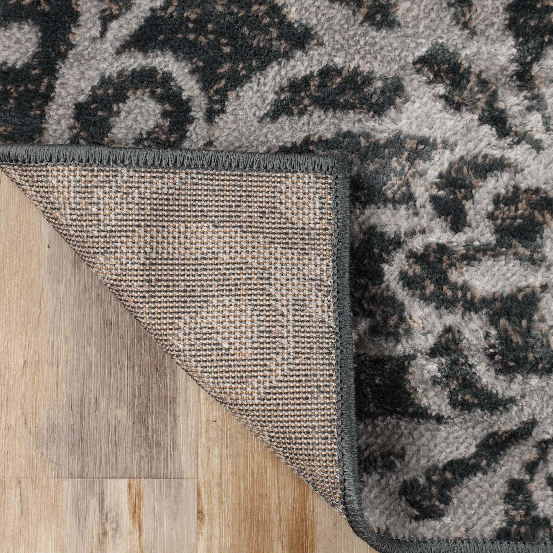 Leigh Traditional Floral Scroll Indoor Area Rug or Runner Rug Or Door Mat