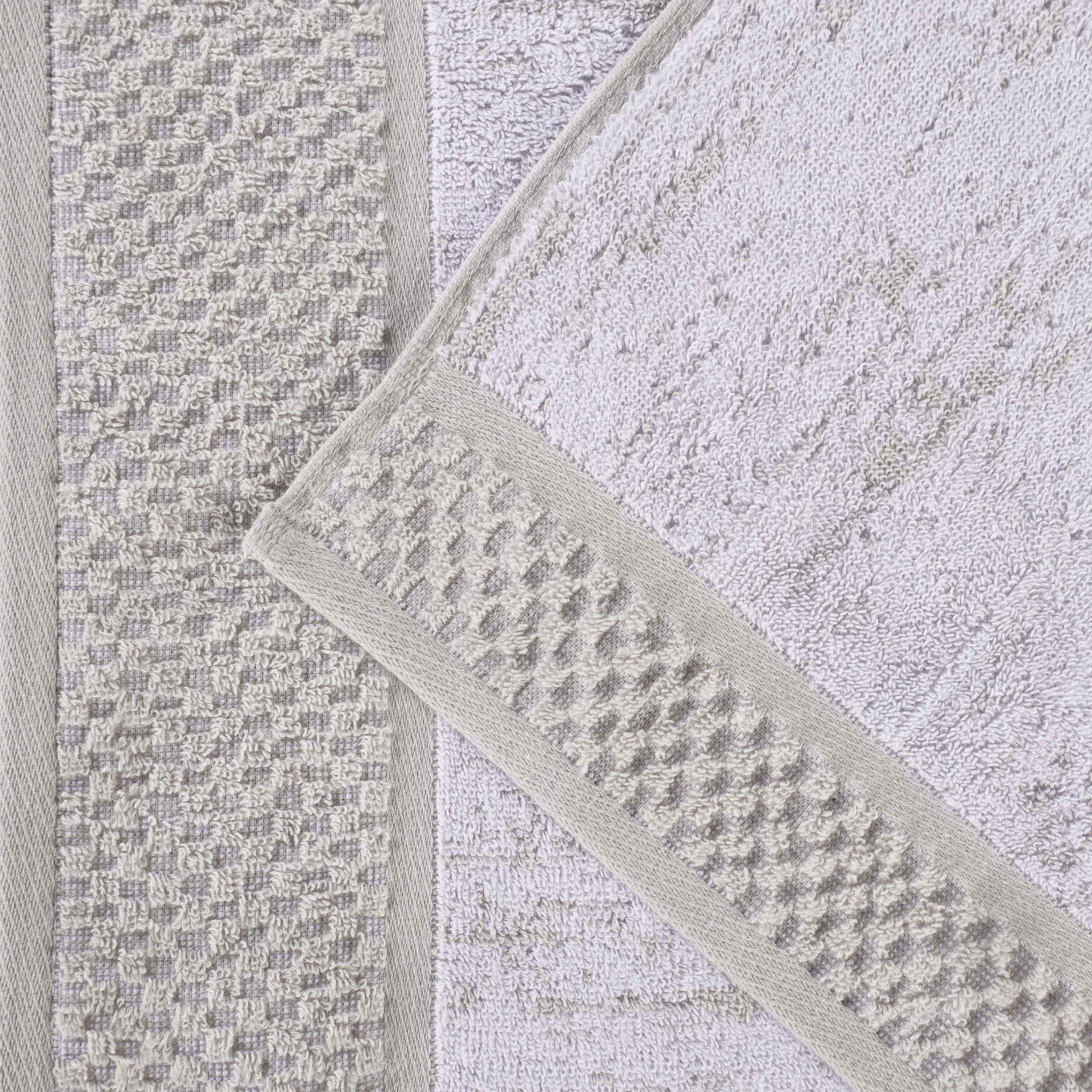 Lodie Cotton Plush Soft Jacquard Two-Toned 3 Piece Assorted Towel Set
