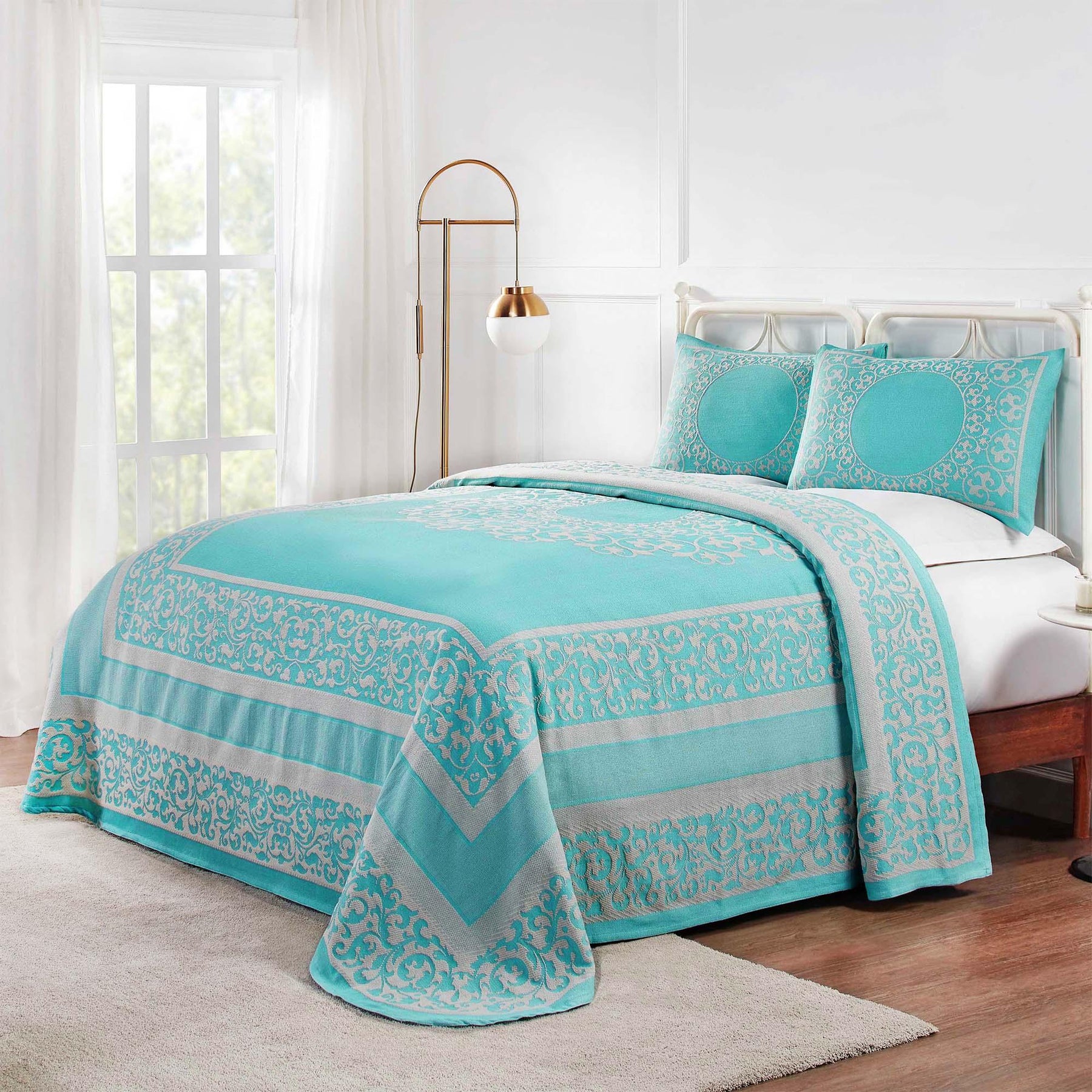 Lyron Cotton Blend Woven Jacquard Floral Scroll Bedspread Set