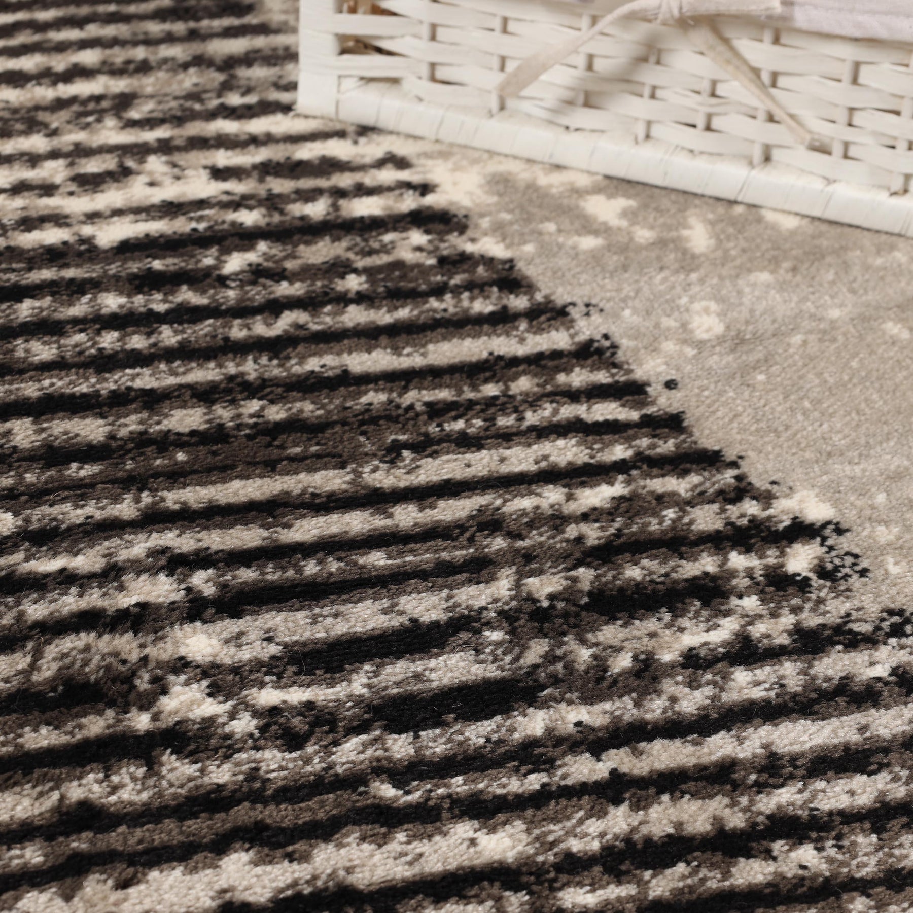 Mabel Transitional Abstract Striped Indoor Area Rugs or Runner Rug