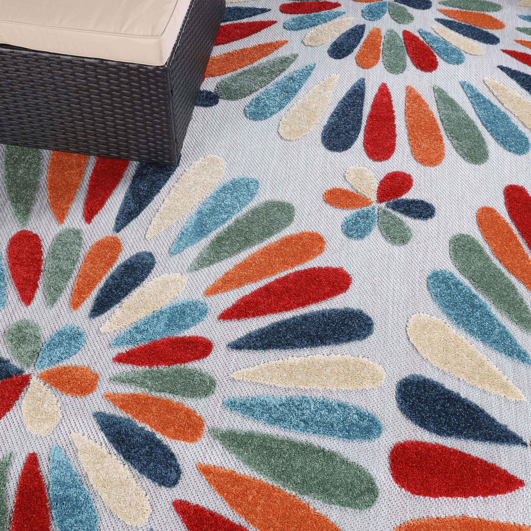 Marigold Oversized Floral Area Rug Transitional Indoor Outdoor Rugs