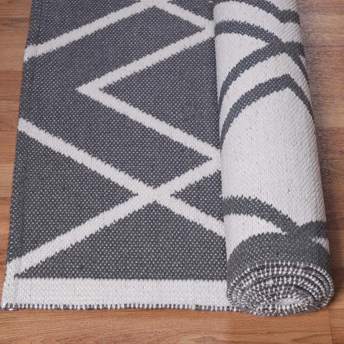 Modern Diamond Lattice Indoor/ Outdoor Area Rug