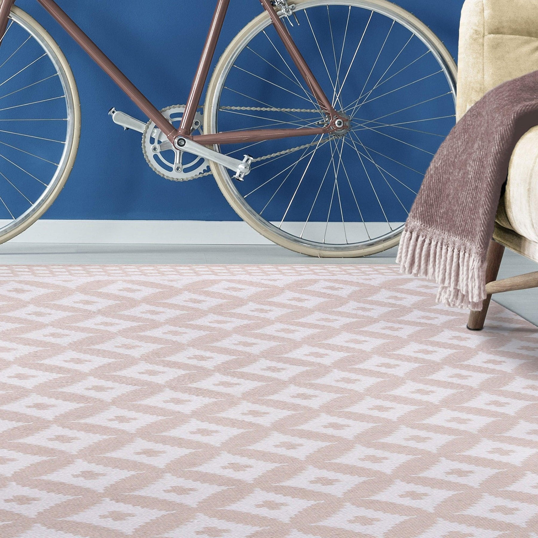 Modern Geometric Lattice Indoor Outdoor Area Rug