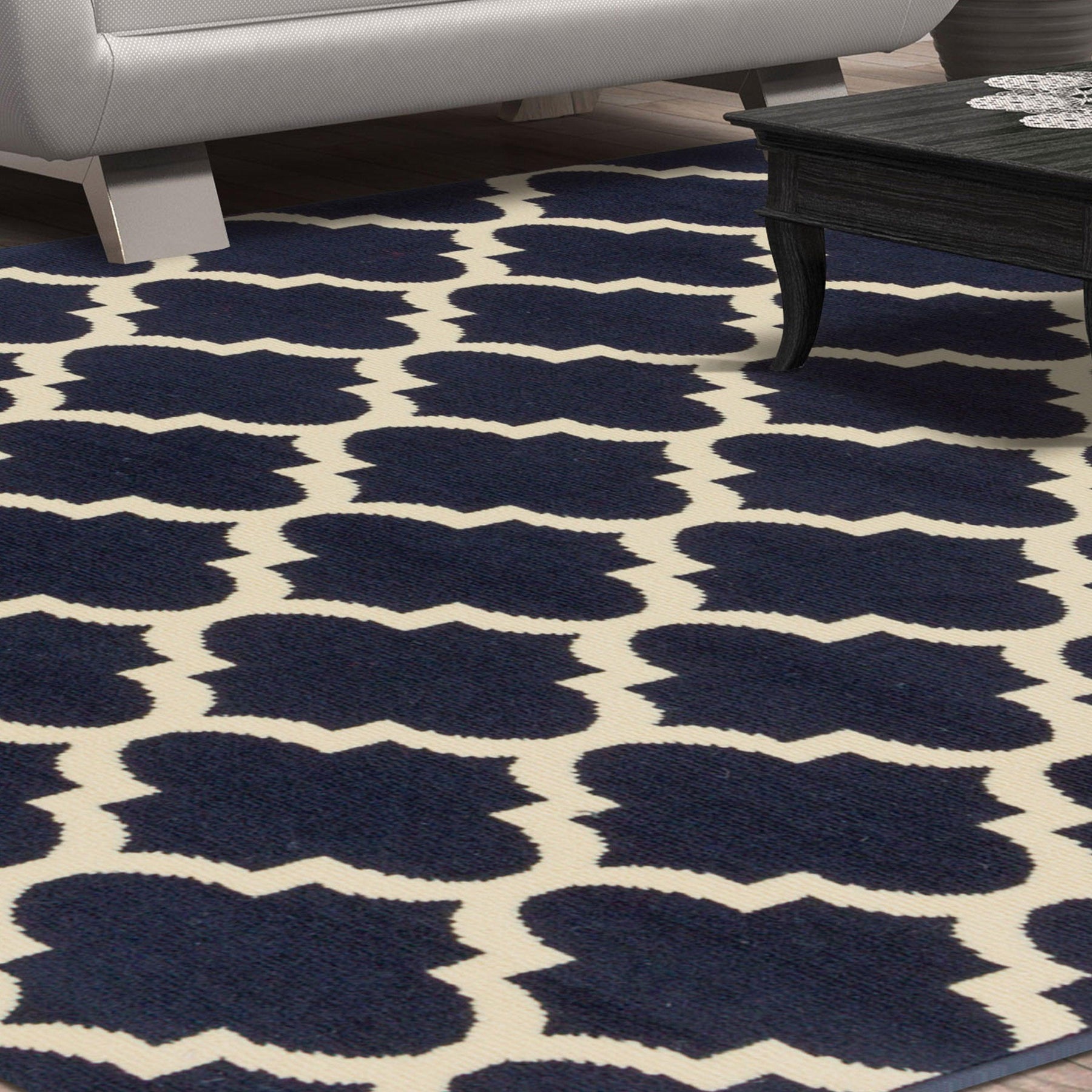 Modern Quatrefoil Geometric Lattice Indoor Area Rug