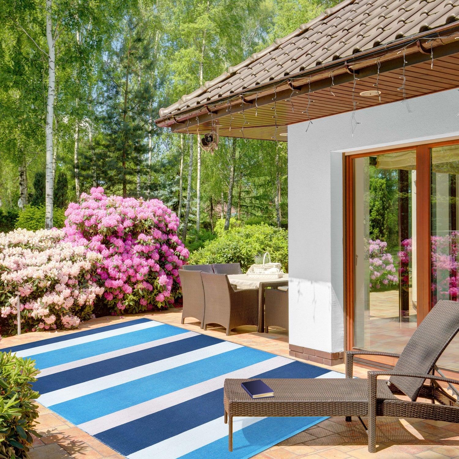 Modern Stripes Area Rug Indoor Outdoor Durable Pattern Rug