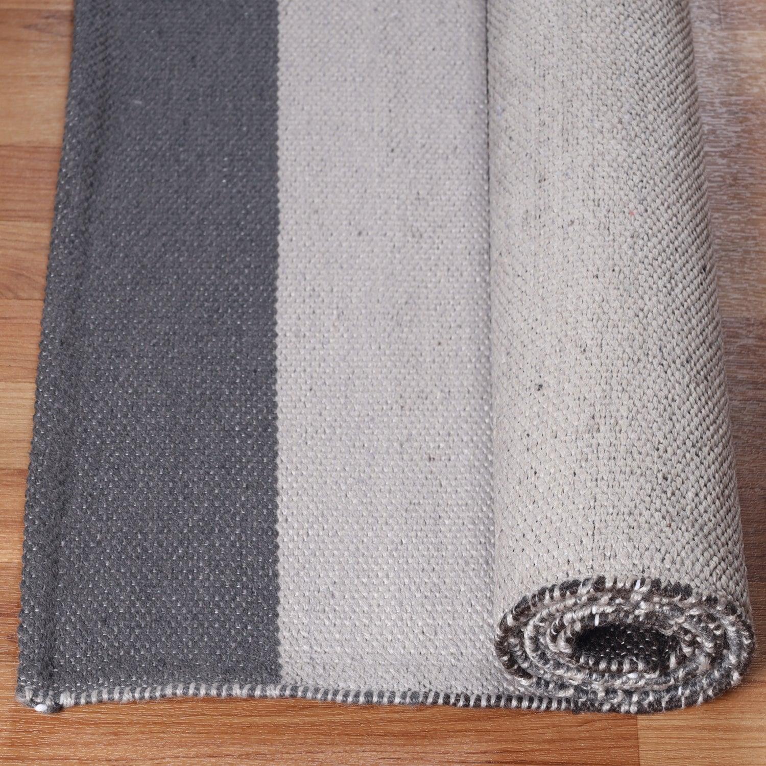 Modern Stripes Area Rug Indoor Outdoor Durable Pattern Rug