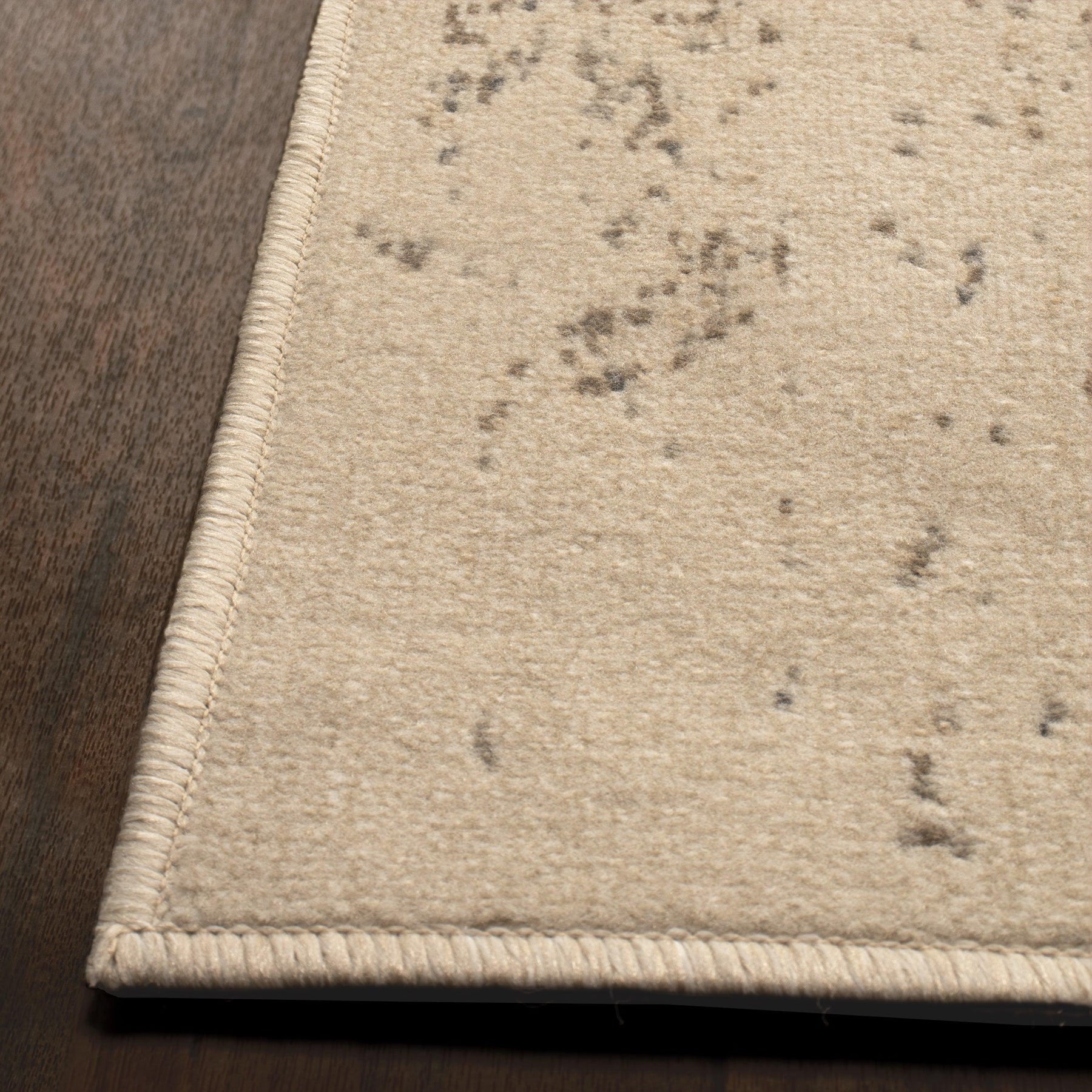 Otomar Traditional Oriental Damask Indoor Area Rug or Runner