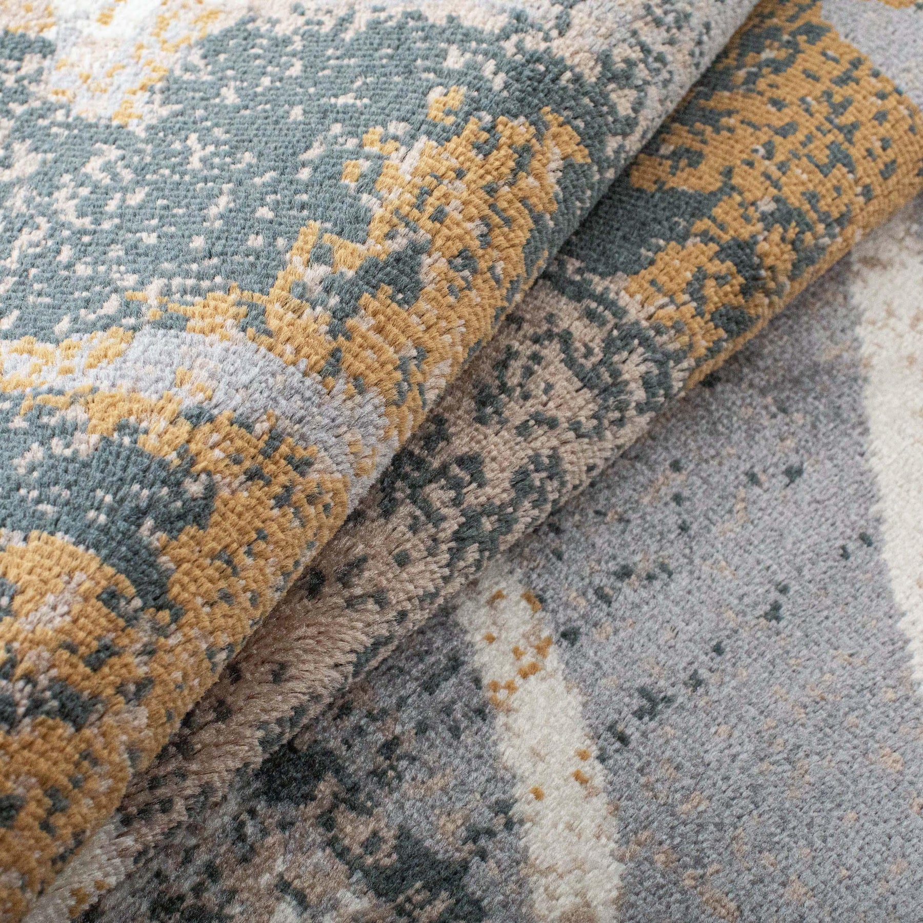 Pastiche Contemporary Floral Patchwork Indoor Area Rug or Runner