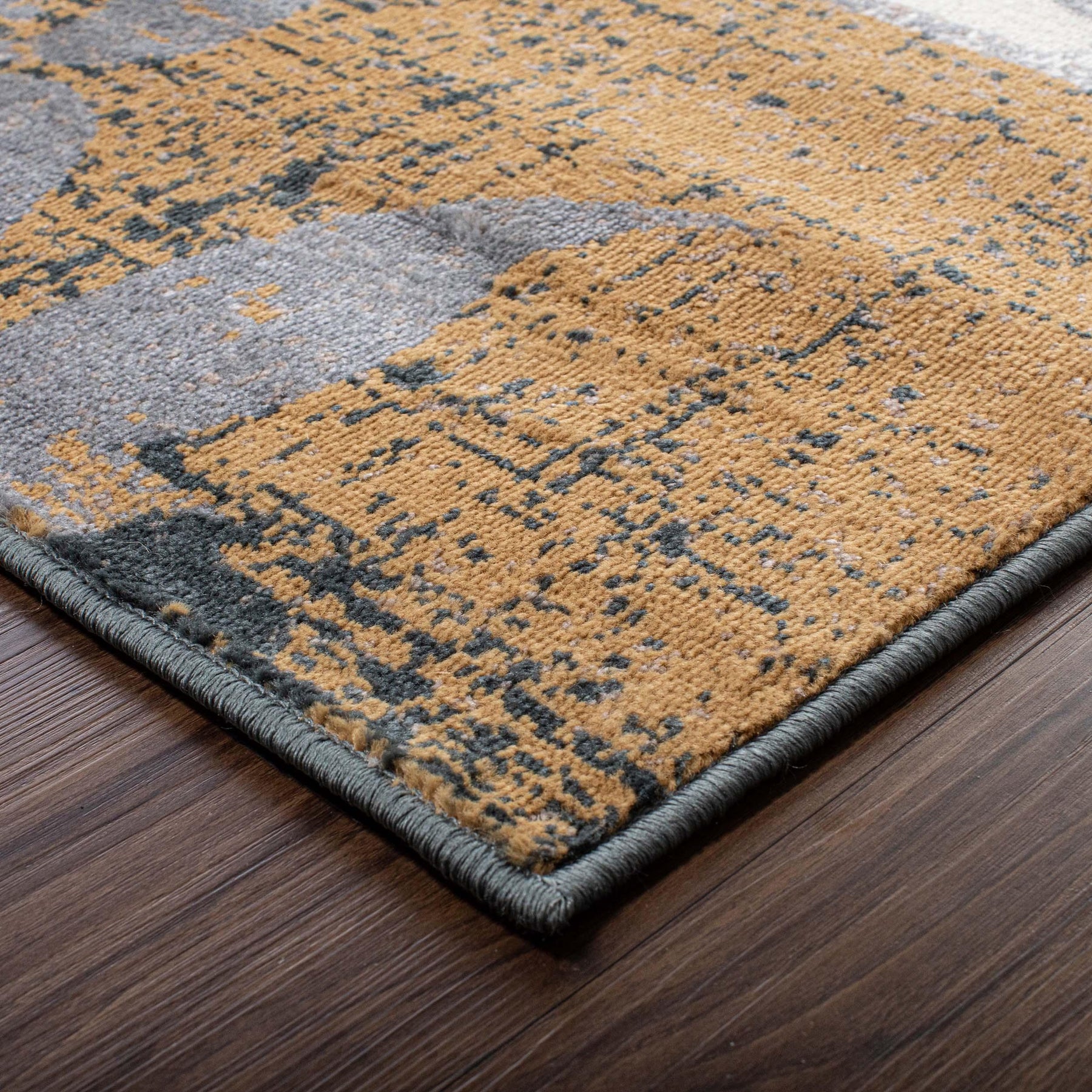 Pastiche Contemporary Floral Patchwork Indoor Area Rug or Runner