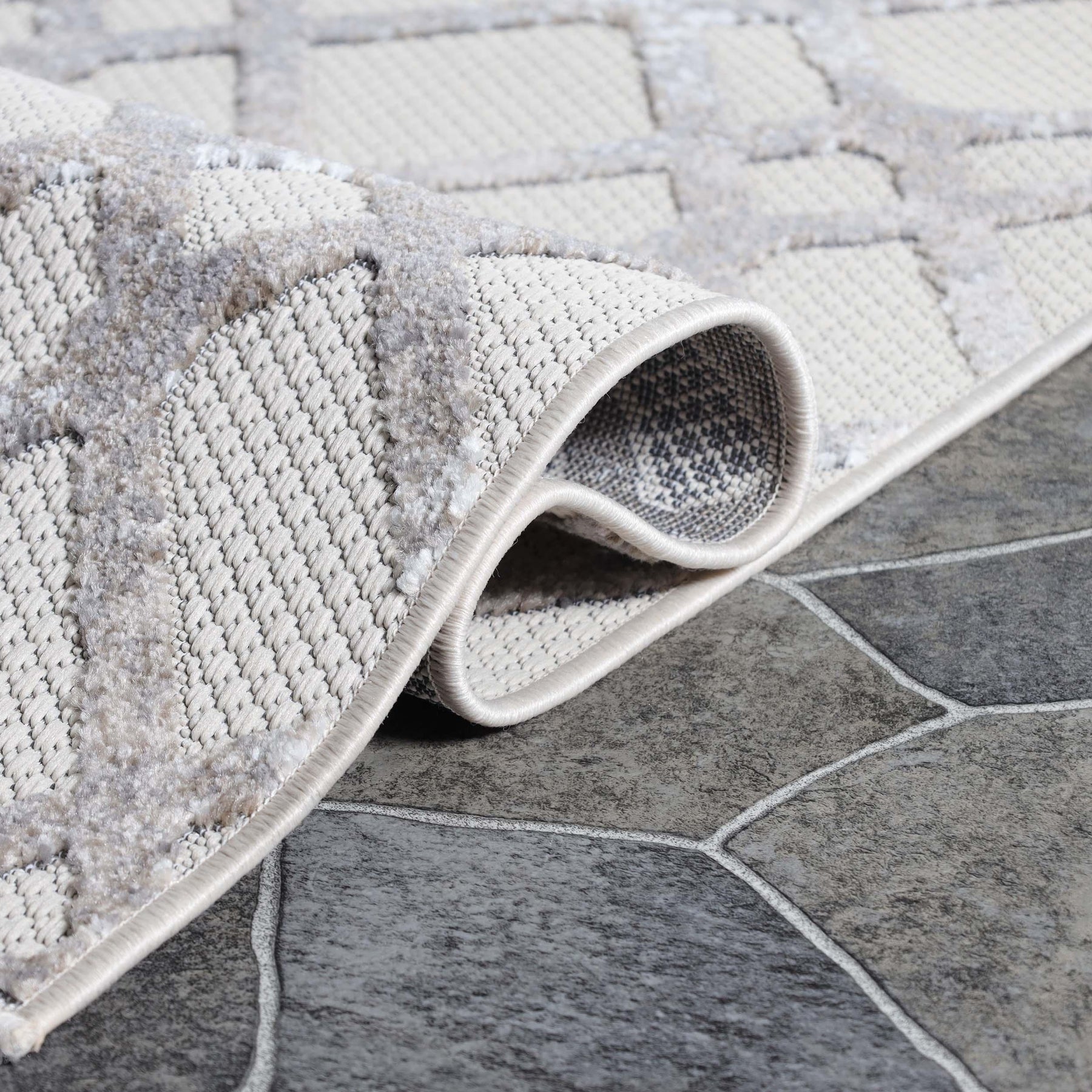Paxson Geometric Diamond Lattice Indoor Outdoor Area Rug