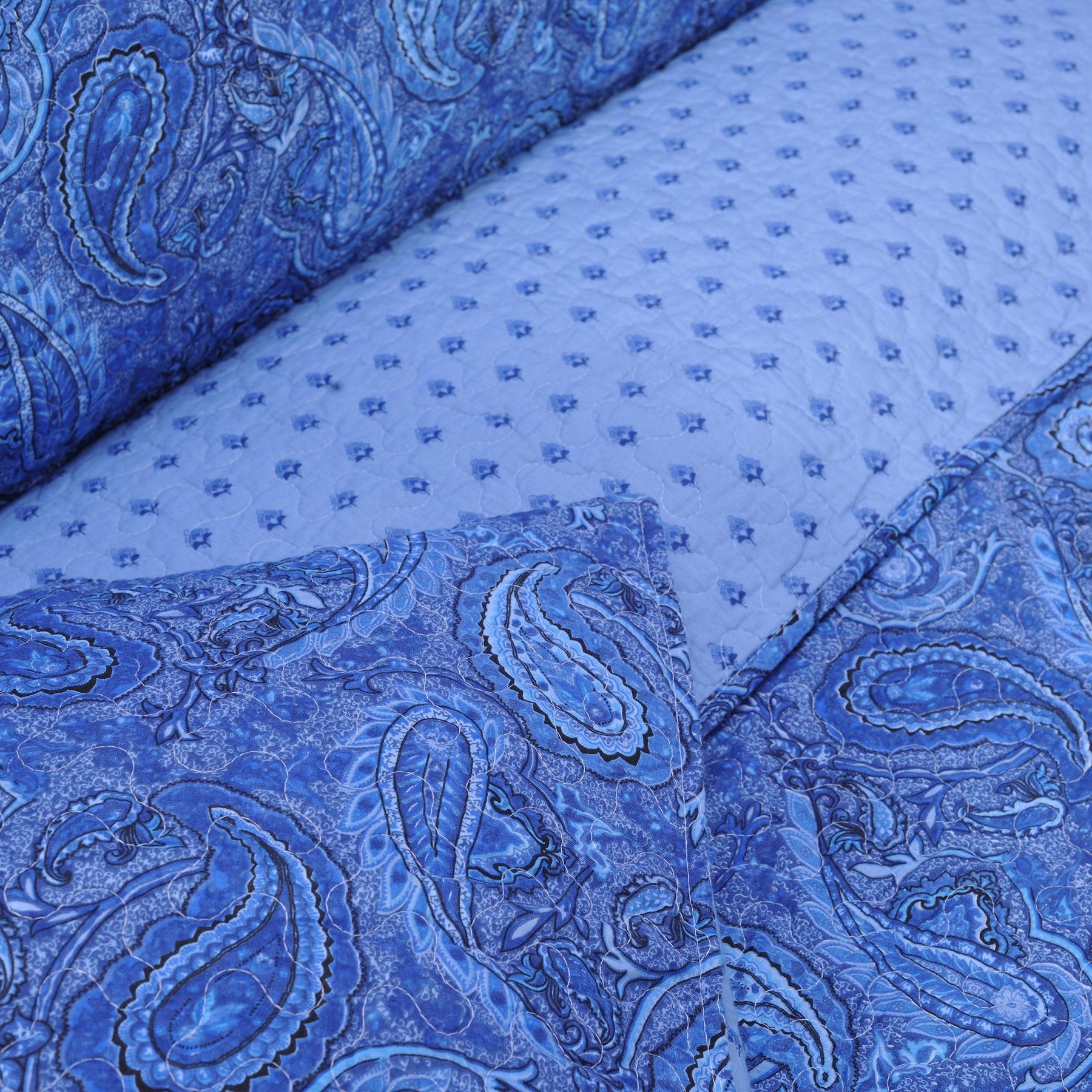 Reversible Moroccan Paisley Cotton Quilt Set