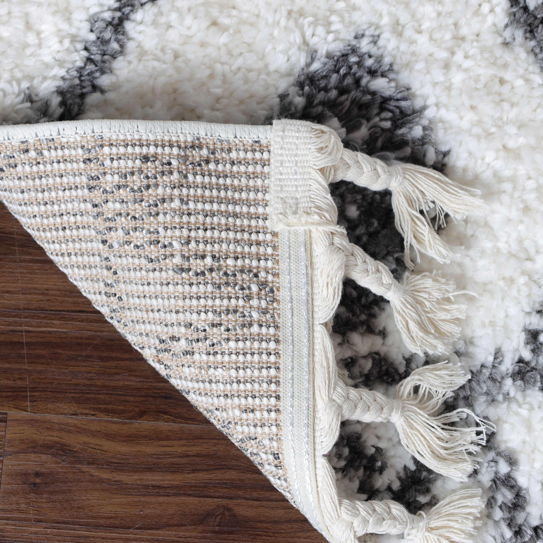Serafina Boho Tribal Geometric Indoor Shag Area Rug with Tassels