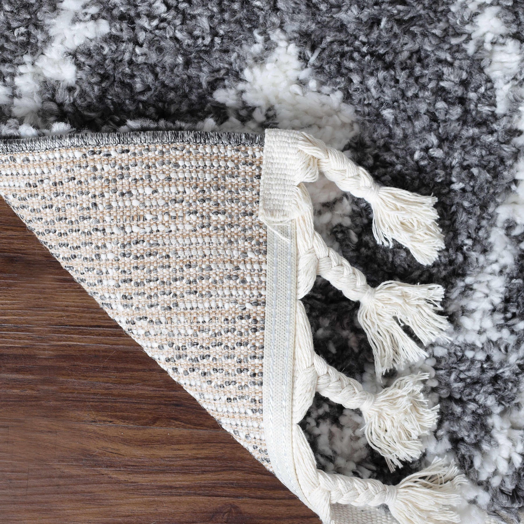 Serafina Boho Tribal Geometric Indoor Shag Area Rug with Tassels