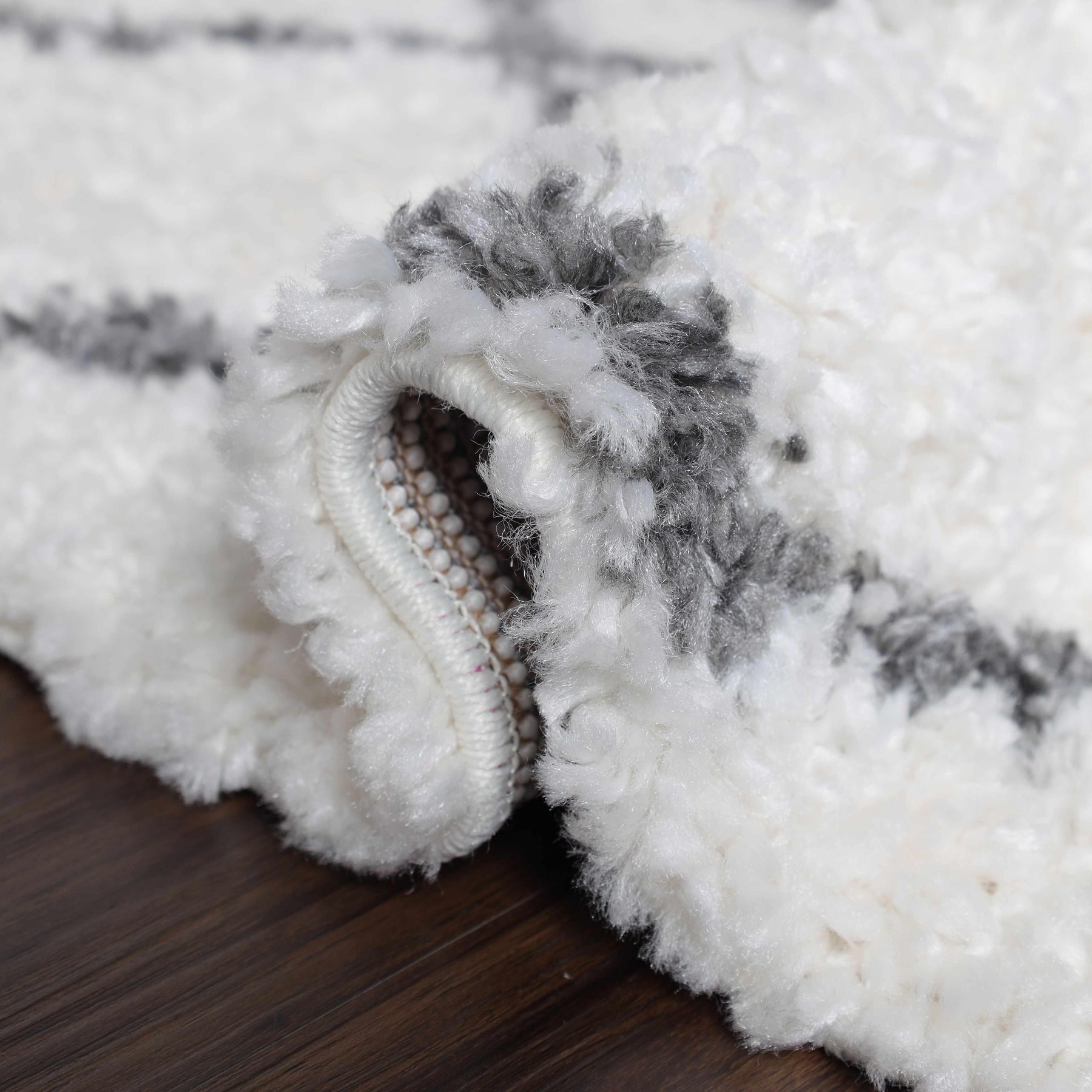 Serafina Boho Tribal Geometric Indoor Shag Area Rug with Tassels
