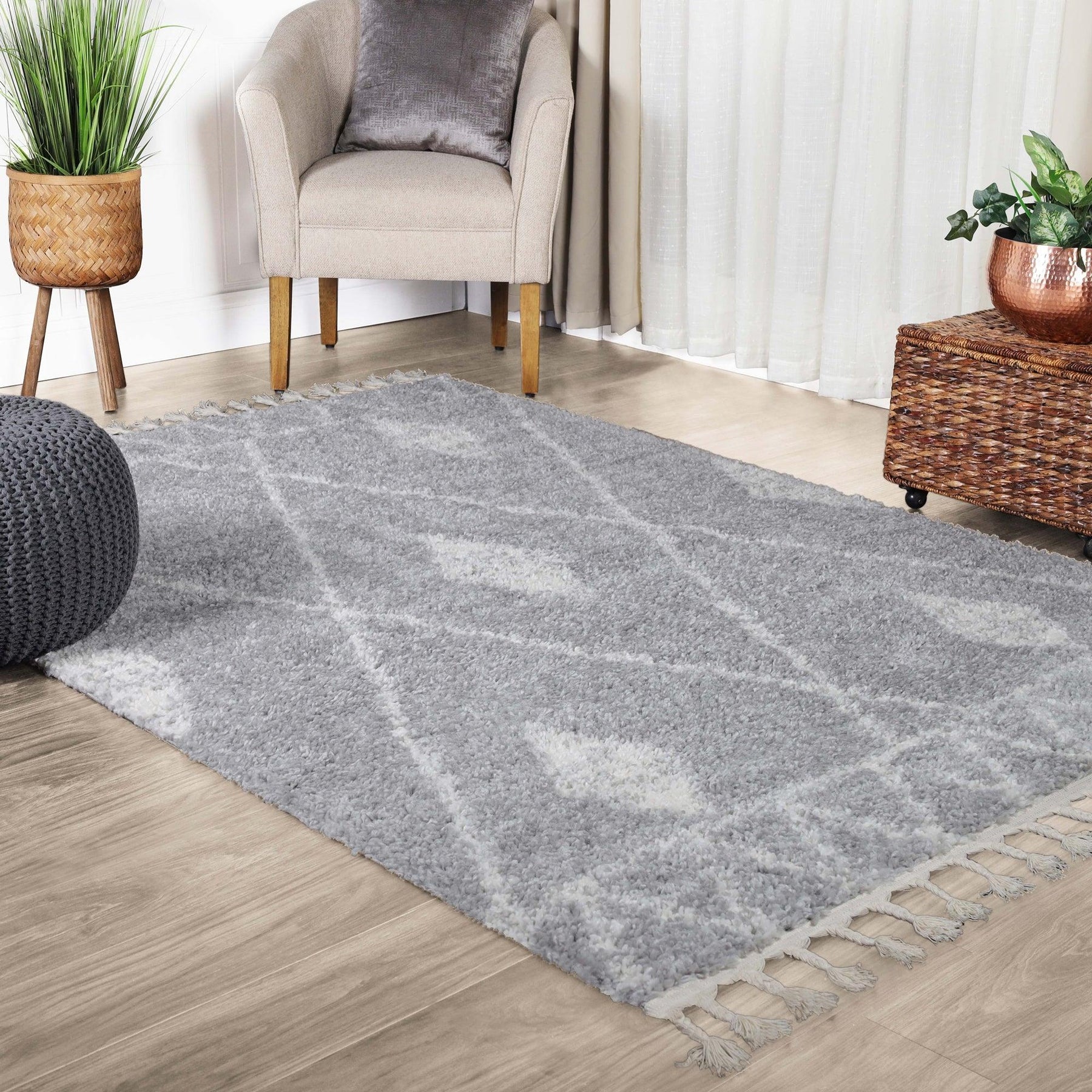 Serafina Boho Tribal Geometric Indoor Shag Area Rug with Tassels