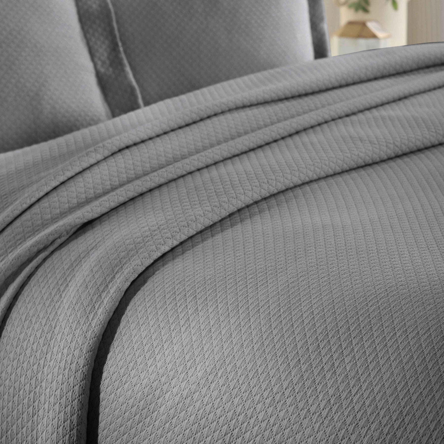Solitaire Jacquard Matelassé Cotton Diamond Solitaire Bedspread Set