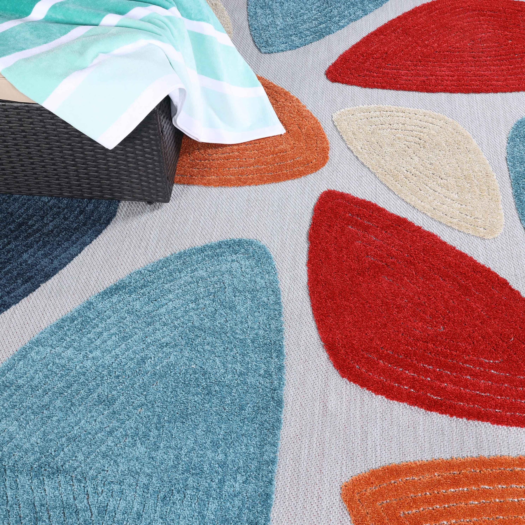 Tulip Modern Geometric Area Rug Indoor Outdoor Rugs