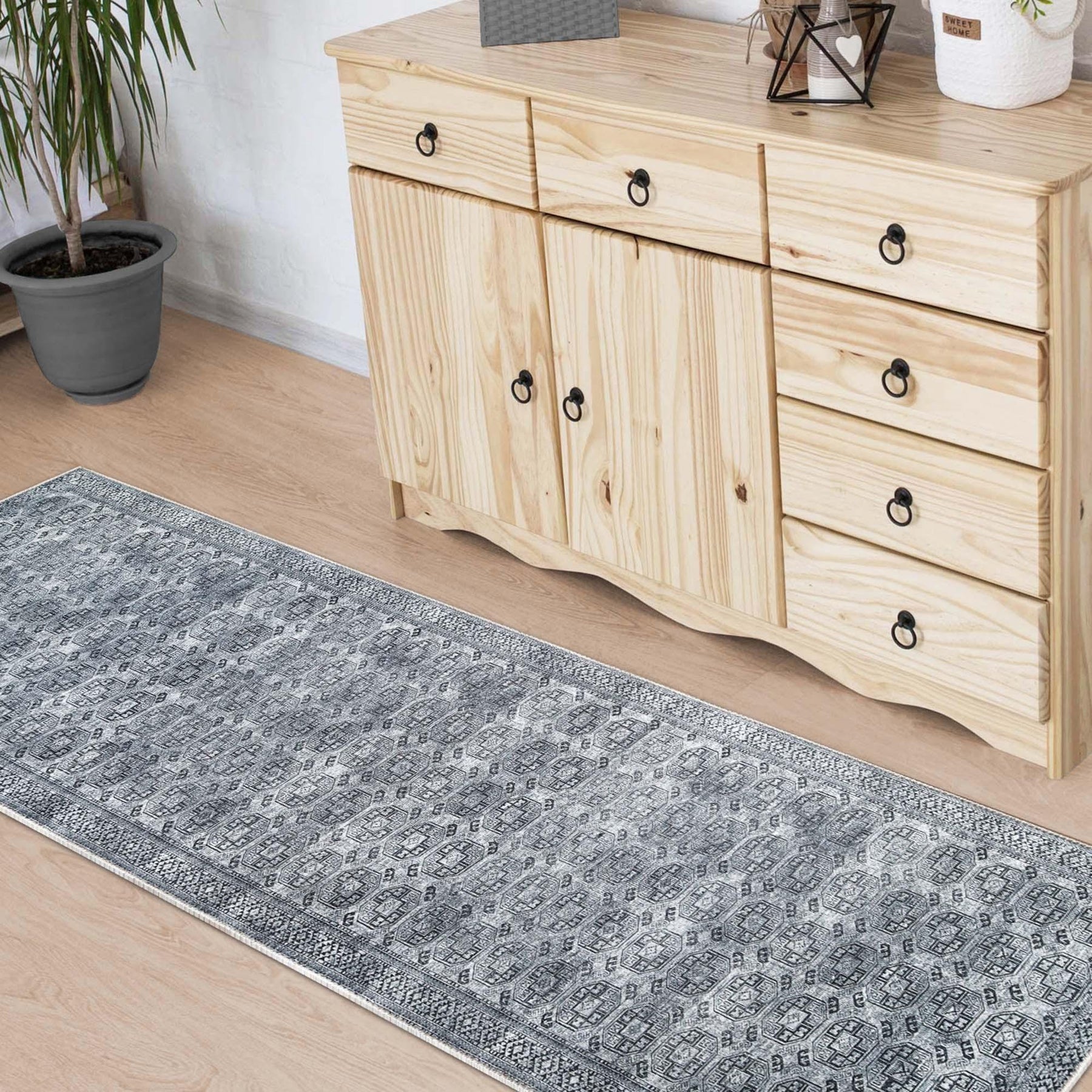 Vintage Oriental Geometric Power-Loomed Indoor Area Rug