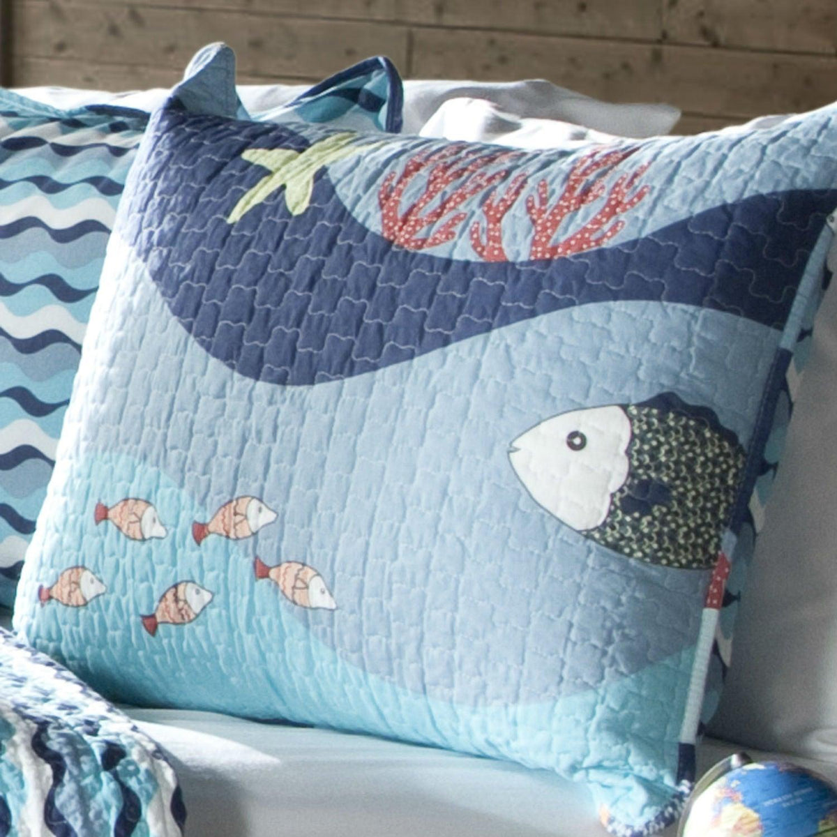 Full / Queen Blue Serenity Sea Fish Coral Coverlet Quilt Bedspread Set - beddingbag.com