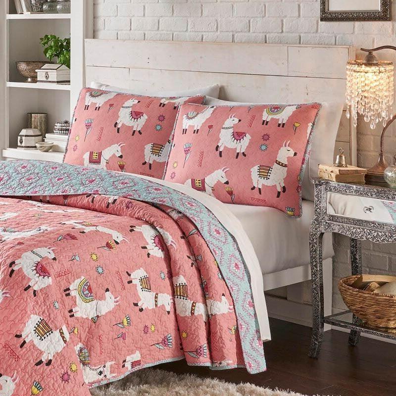 Full/Queen Pink Blue Reversible Floral Llama 100-Percent Cotton Quilt Set - beddingbag.com