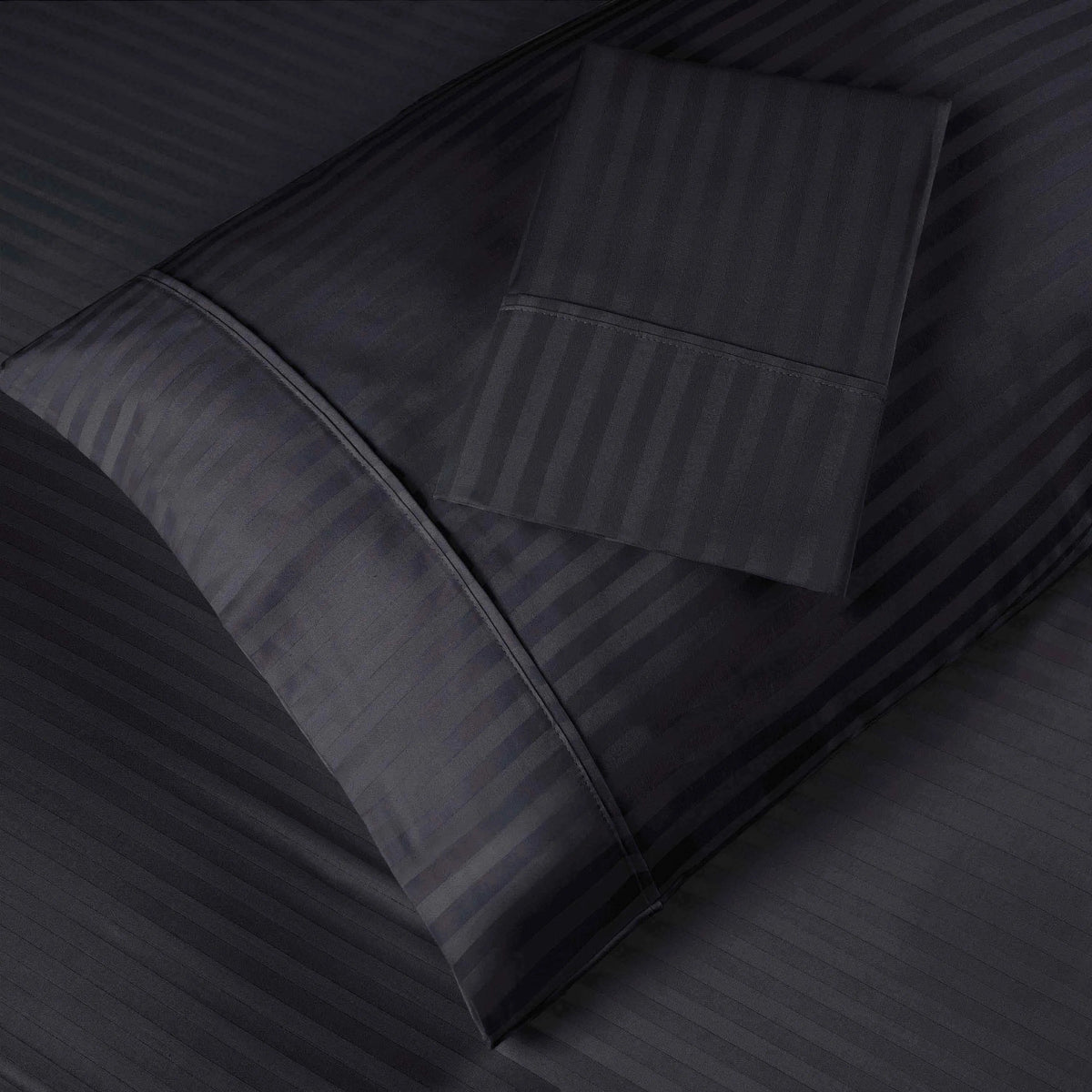 Egyptian Cotton 300 Thread Count Striped 2 Piece Pillowcase Set