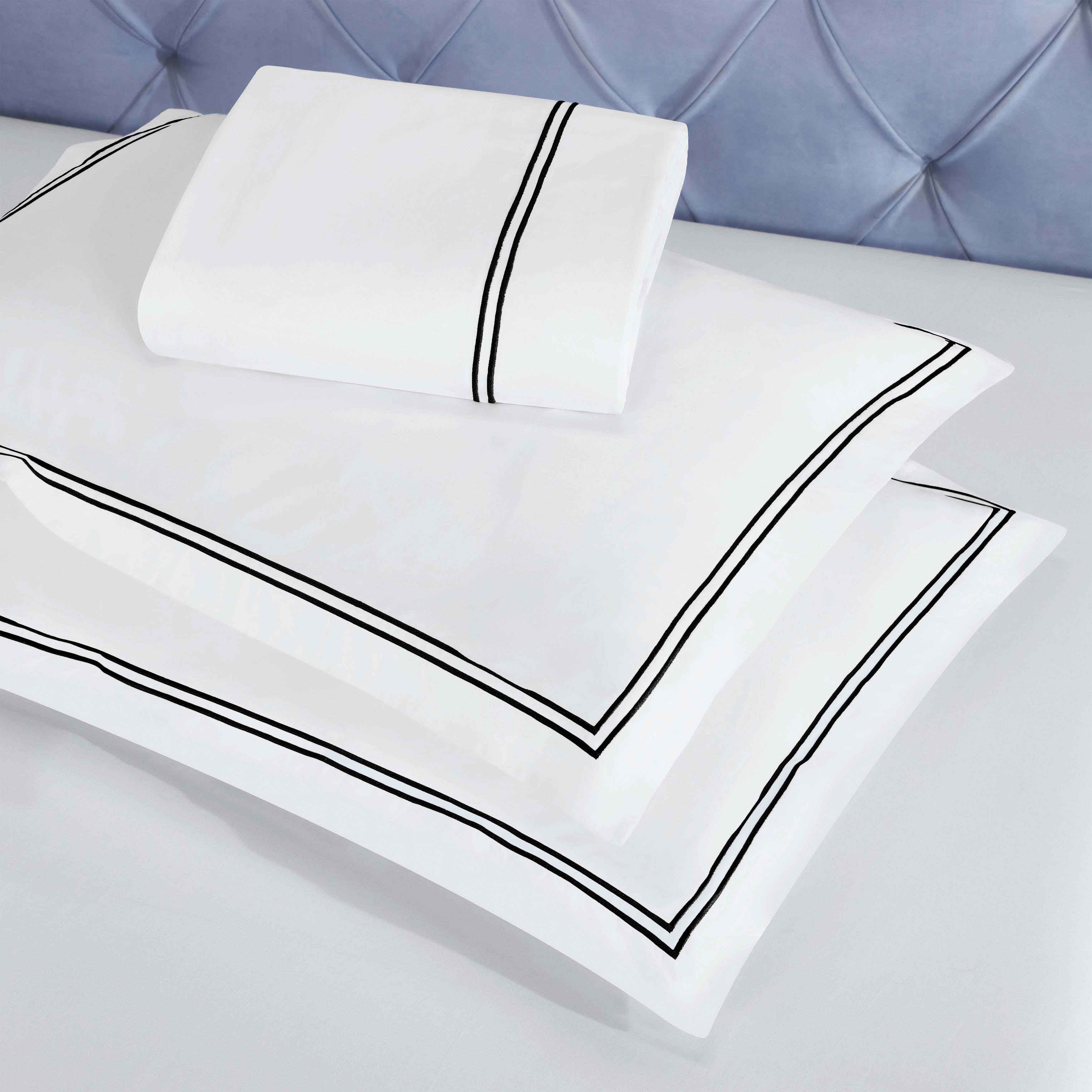 Fieldstone Cotton Two-Line Embroidered 3 Piece Duvet Cover Set