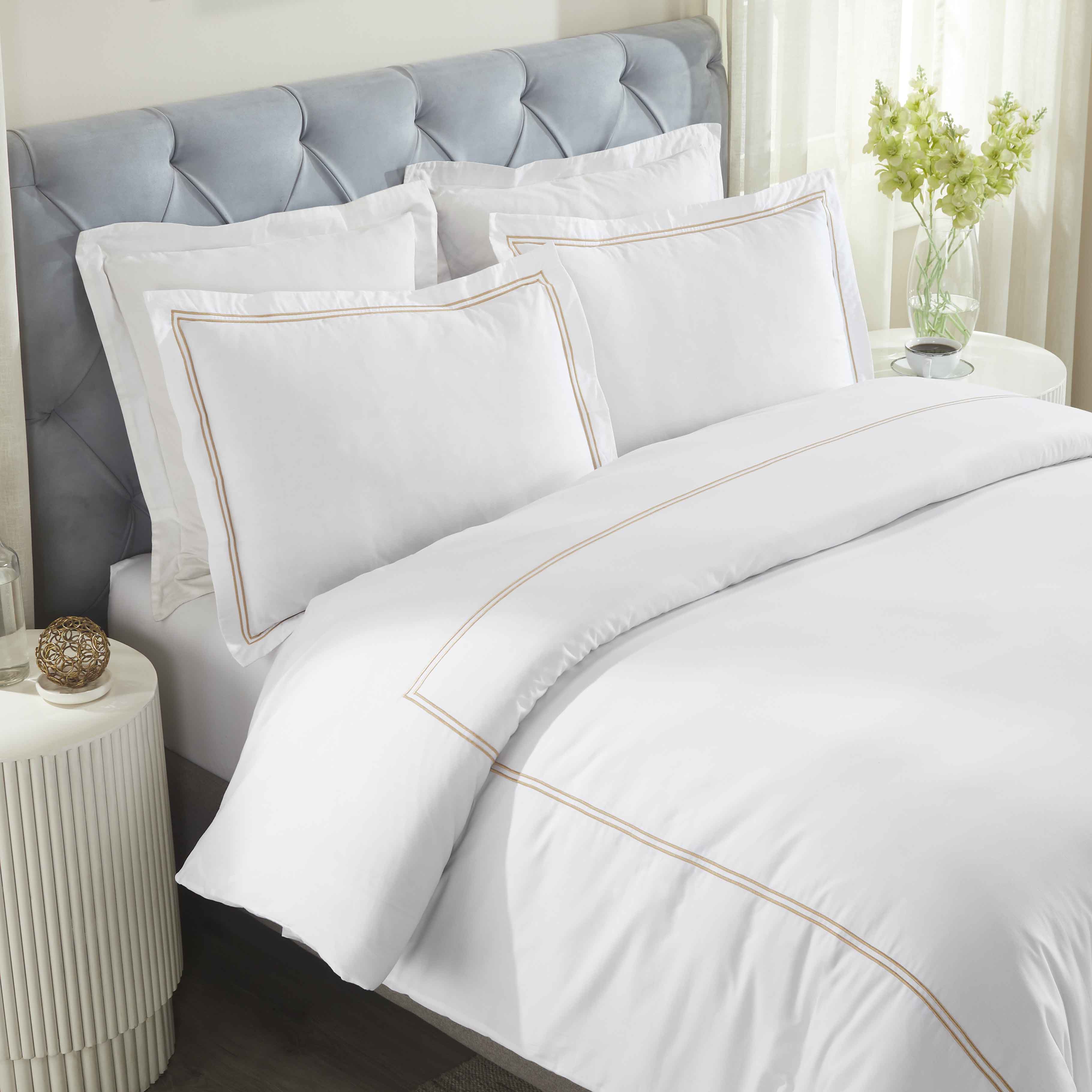 Fieldstone Cotton Two-Line Embroidered 3 Piece Duvet Cover Set