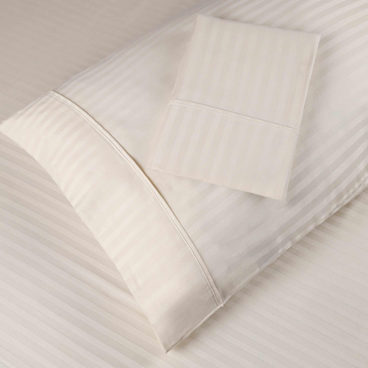 400 Thread Count Soft Stripe Egyptian Cotton Pillowcase Set