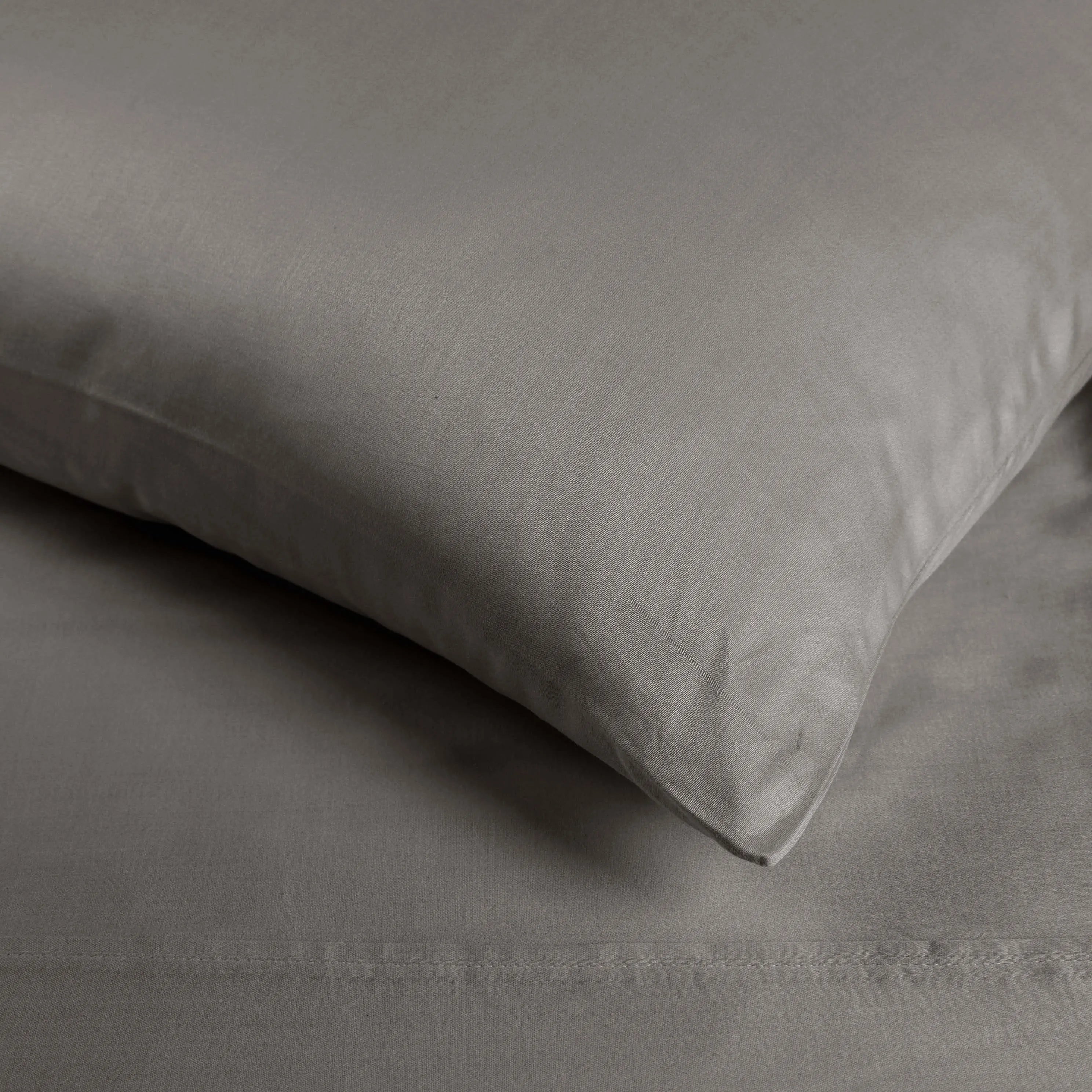 Egyptian Cotton 400 Thread Count Solid Deep Pocket Bed Sheet Set