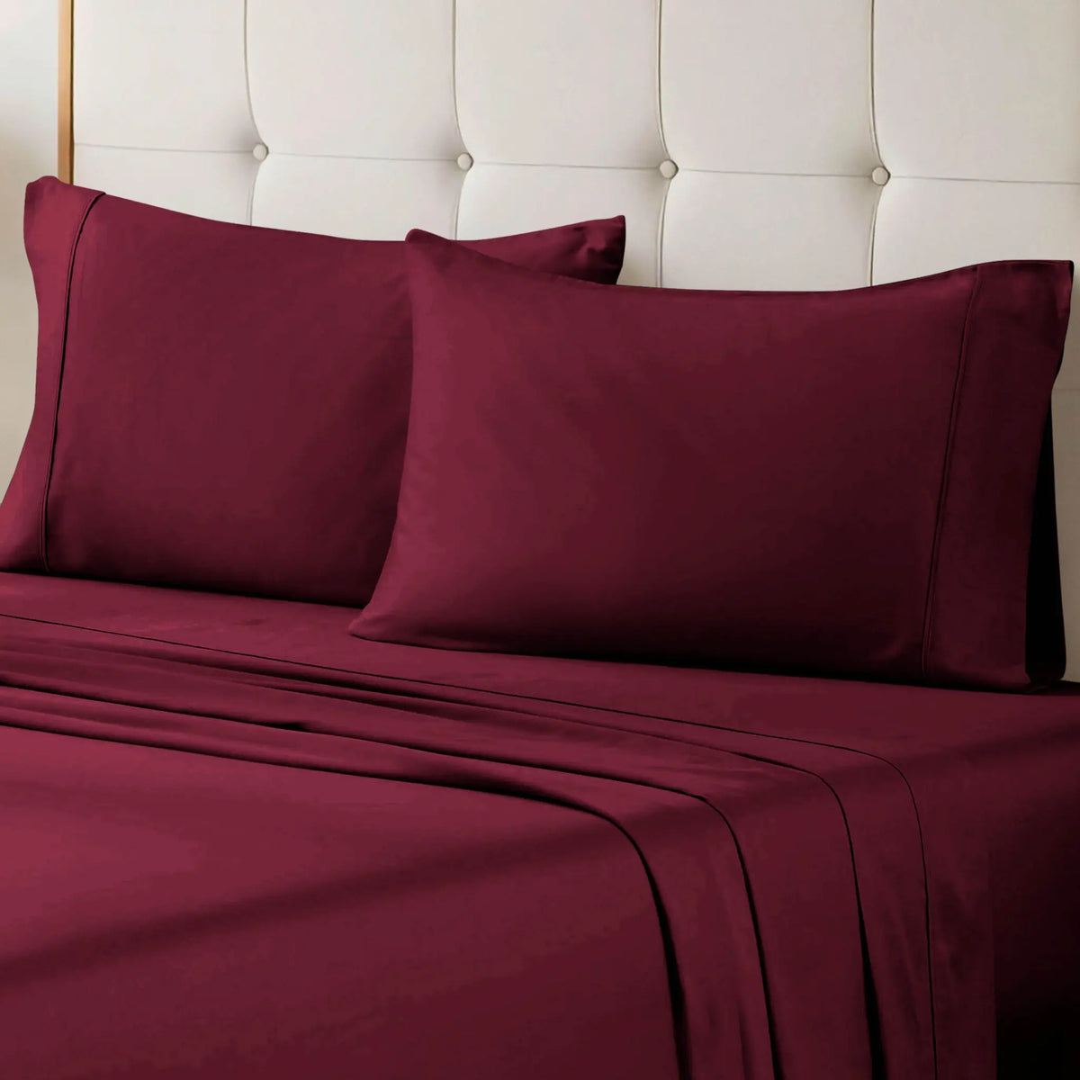 100% Egyptian Cotton 700 Thread Count Solid Pillowcase Set