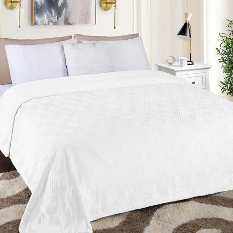 Flannel Fleece Blanket – Alaska Diamond Quilted - Warm and Plush